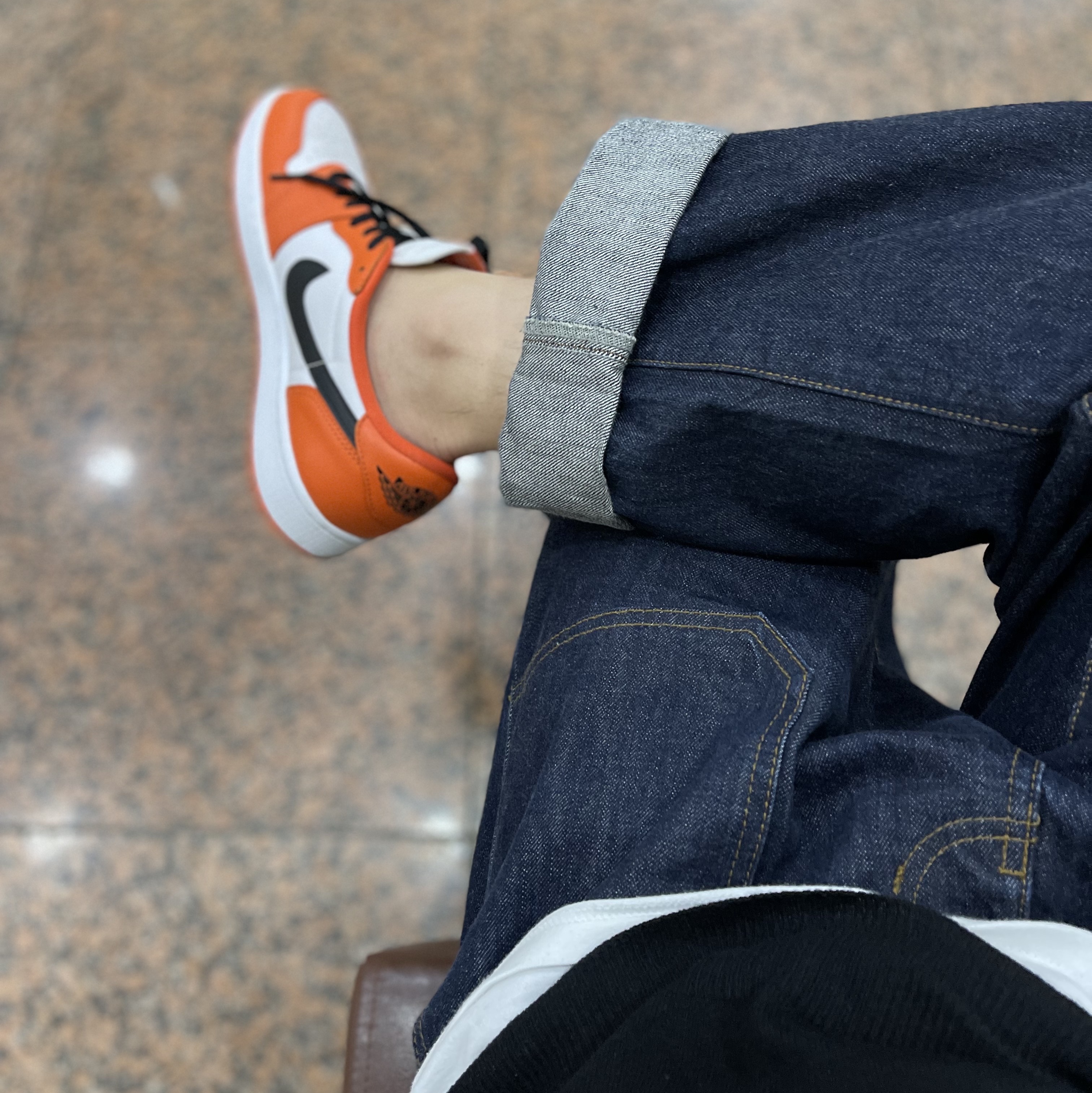 Jordan 1 Low OG Starfish 착용 스타일