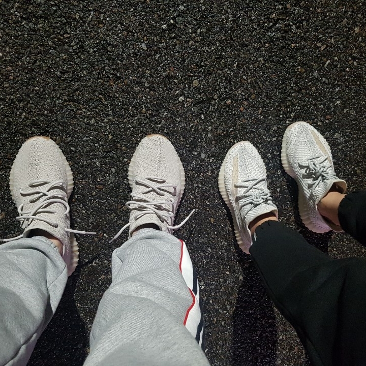 Adidas Yeezy Boost 350 V2 Yecheil - Non-Reflective, Adidas Yeezy Boost 350 V2 Citrin - Non-Reflective 착용 스타일 - 2