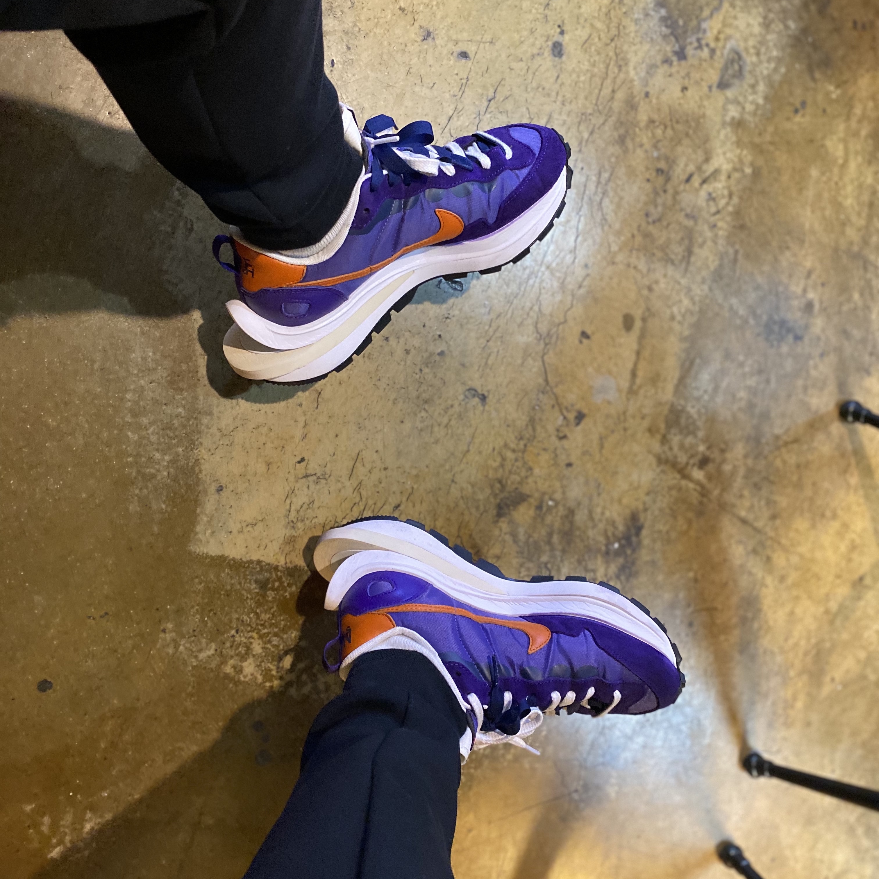 Nike x Sacai VaporWaffle Dark Iris 착용 스타일 - 1