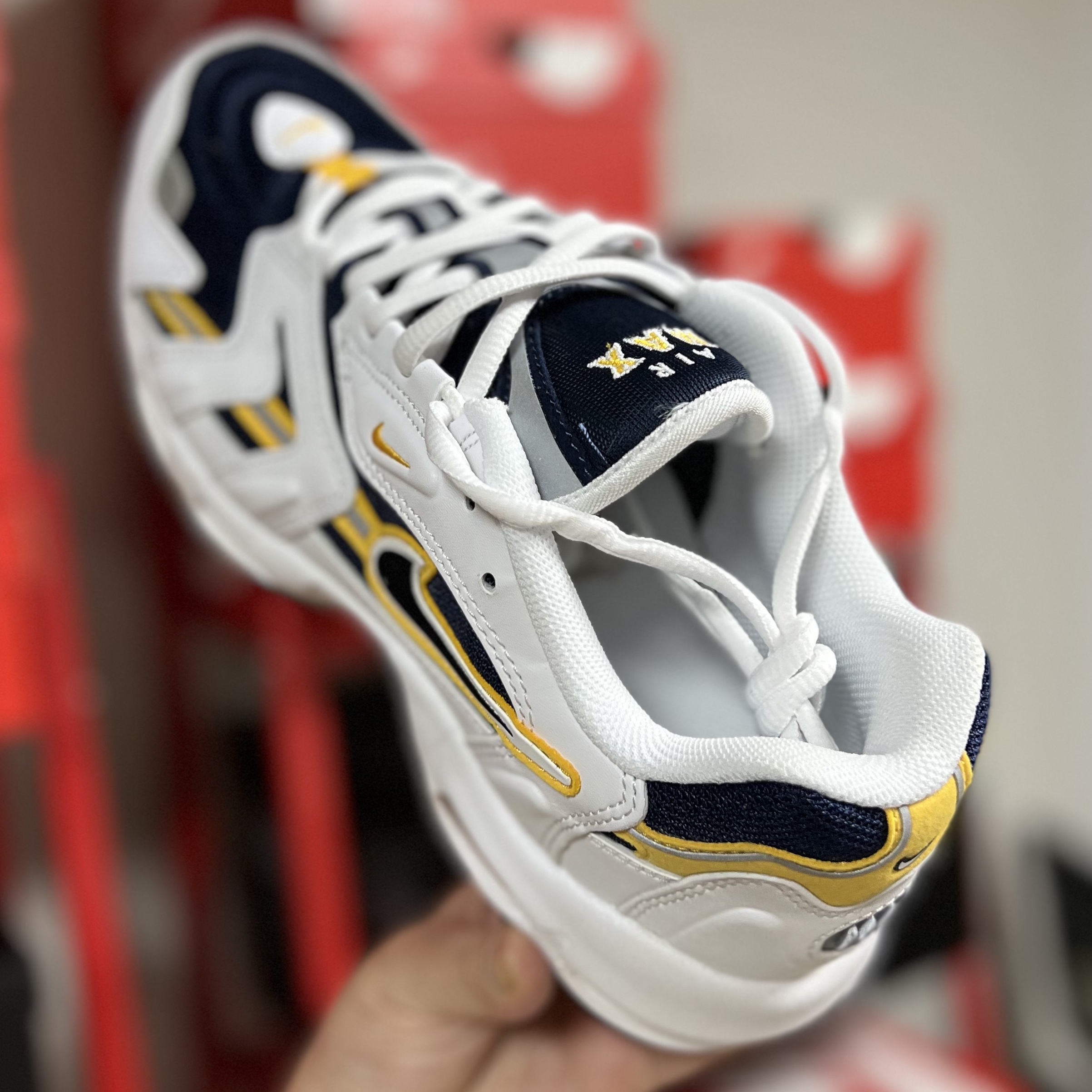 Nike Air Max 96 II Midnight Navy 착용 스타일 - 2