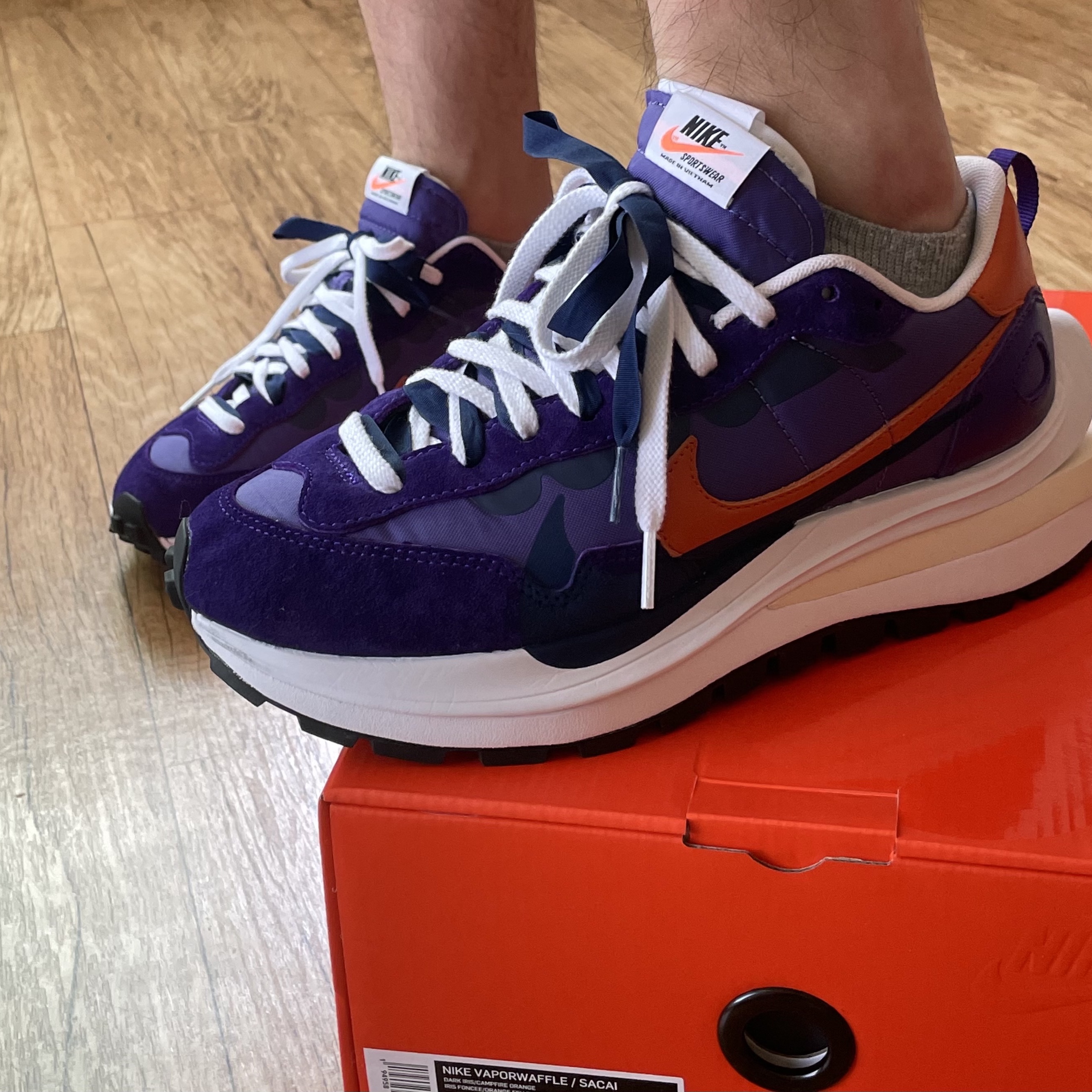 Nike x Sacai VaporWaffle Dark Iris 착용 스타일