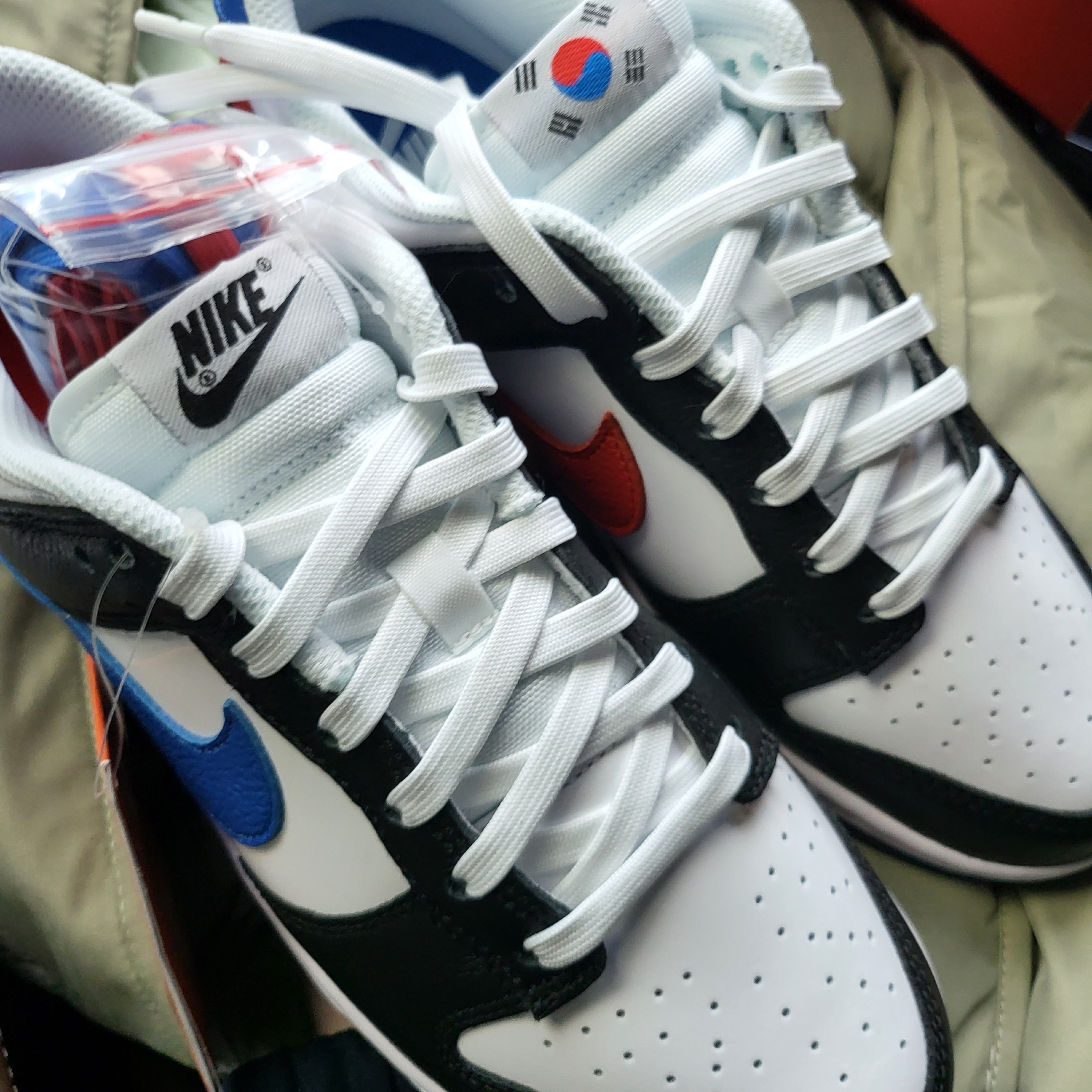 Nike Dunk Low SE Seoul 착용 스타일 - 1