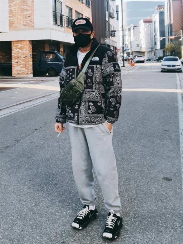 Nike x Undercover Overbreak SP Black, The North Face Nuptse Down Jacket Black 착용 스타일 - 3