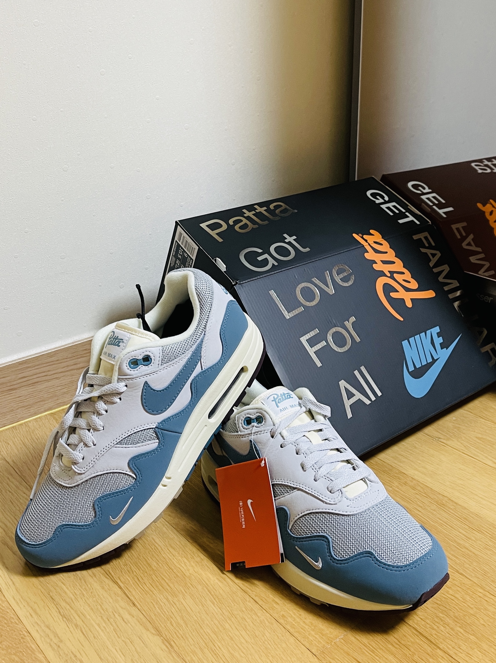Nike x Patta Air Max 1 Noise Aqua, Nike x Patta Air Max 1 Monarch 착용 스타일