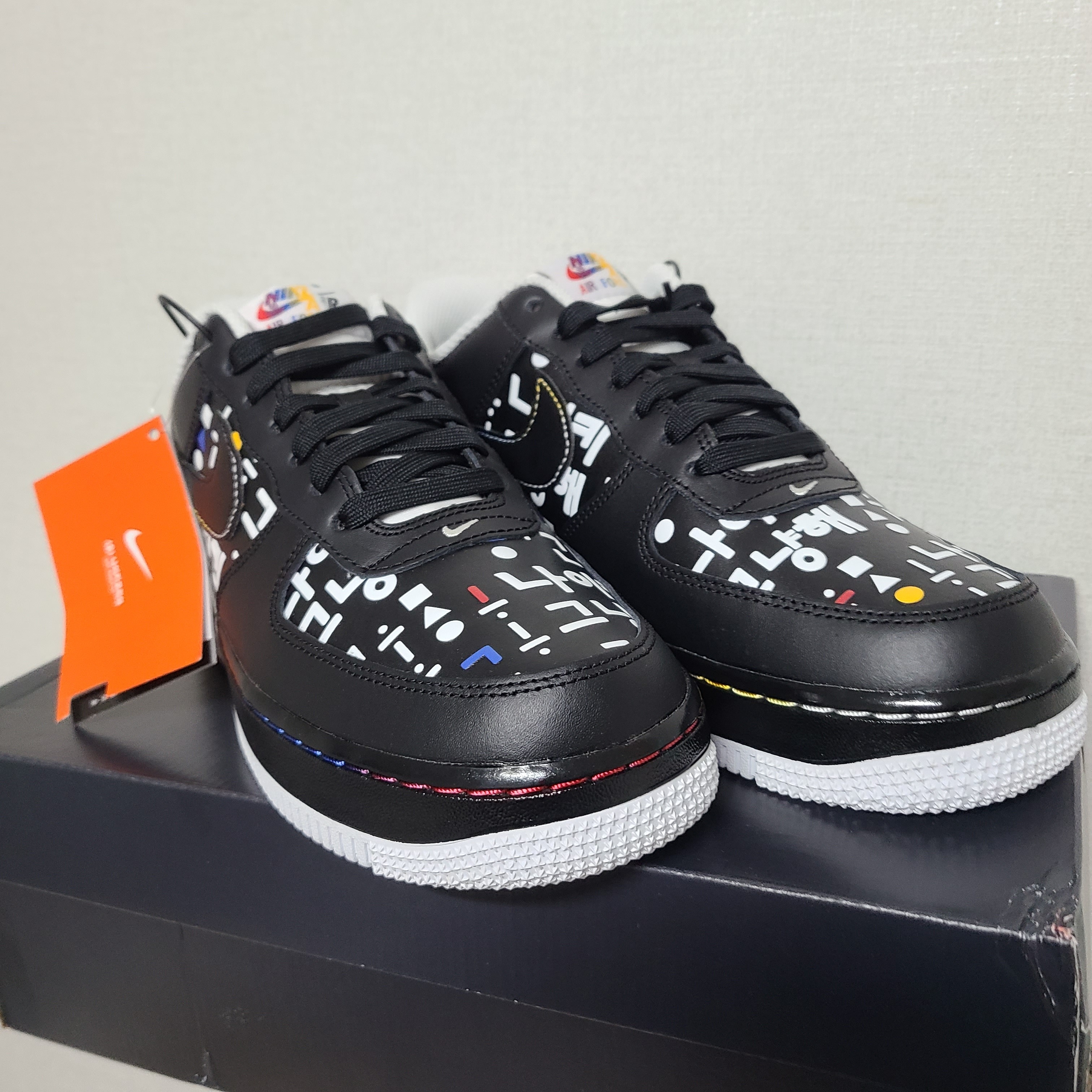 Nike Air Force 1 '07 LV8 Hangul Day 착용 스타일 - 2