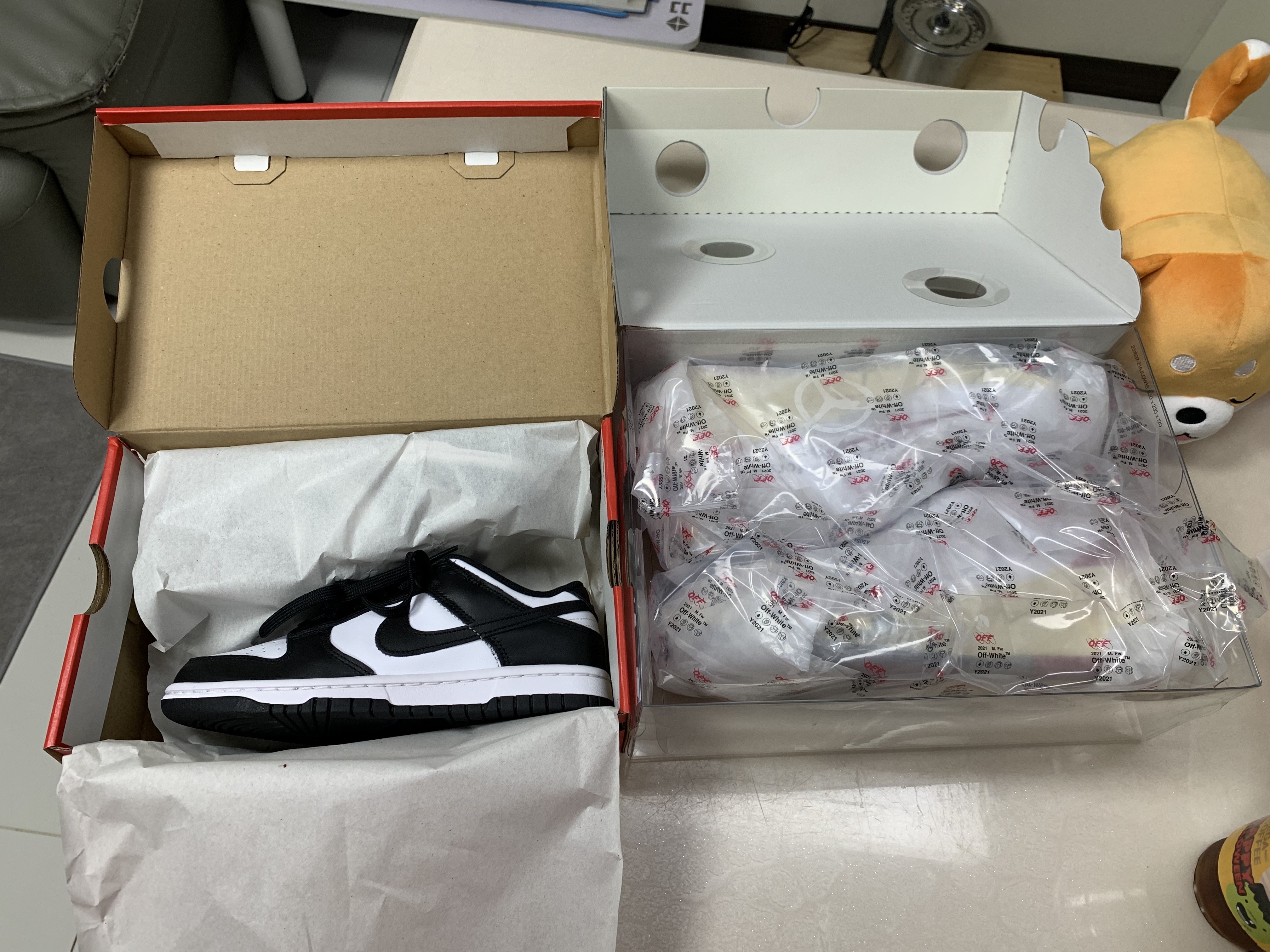 (W) Nike Dunk Low Black 착용 스타일 - 2