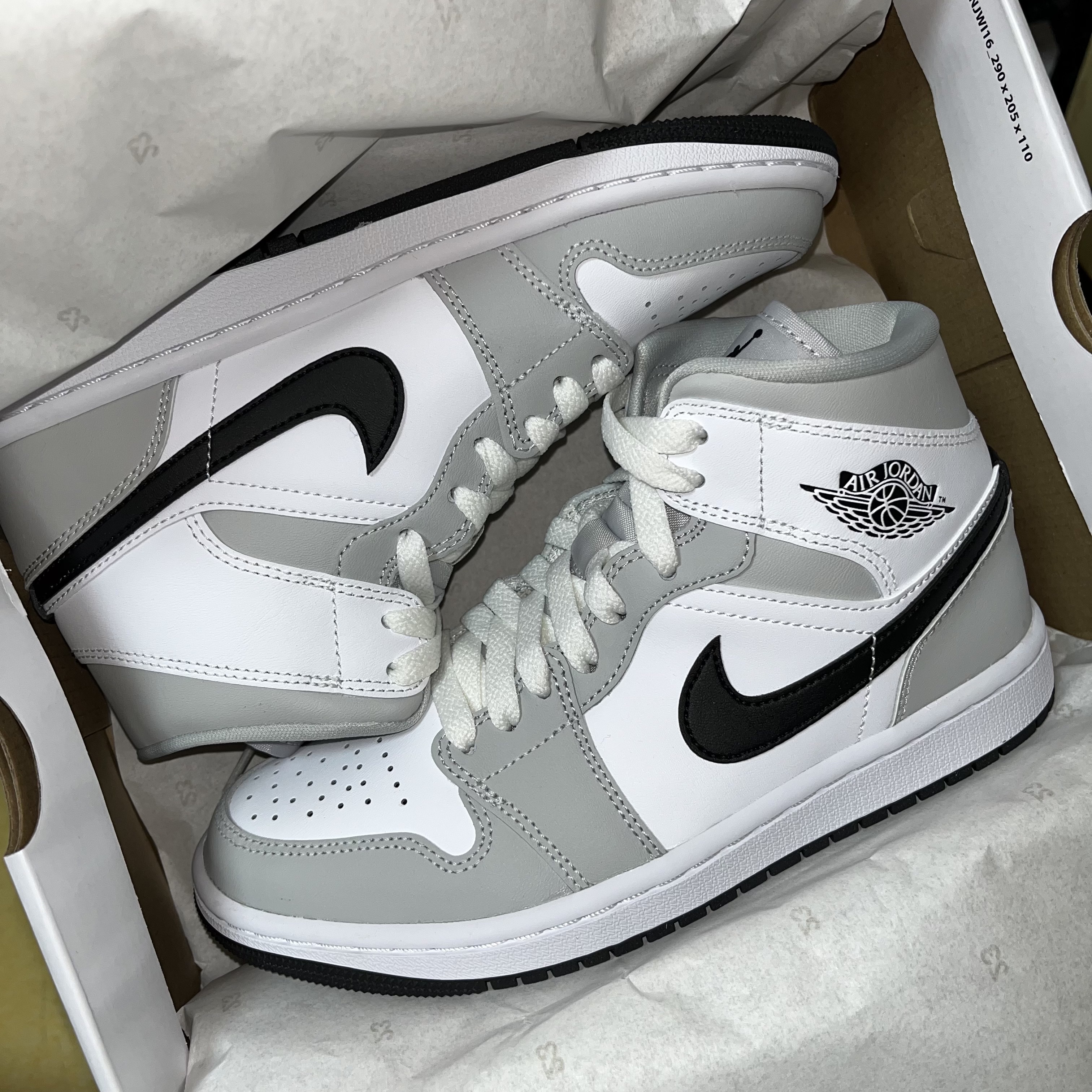 (W) Jordan 1 Mid Grey Fog 착용 스타일