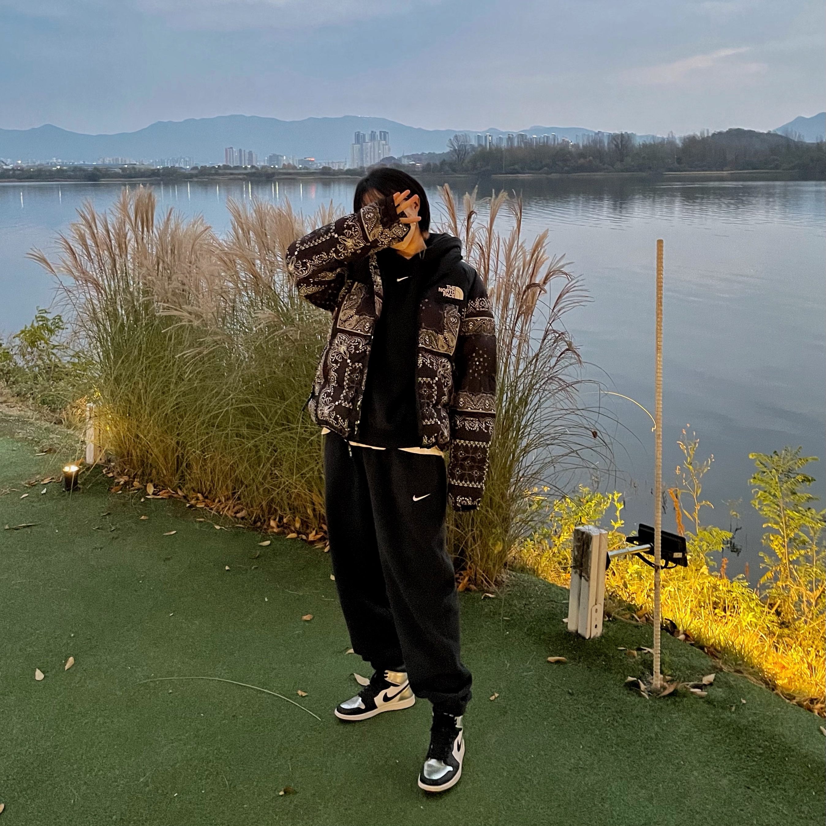 The North Face 1996 Novelty Nuptse Jacket Real Black - 21FW, (W) Jordan 1 Retro High OG Silver Toe 착용 스타일 - 1