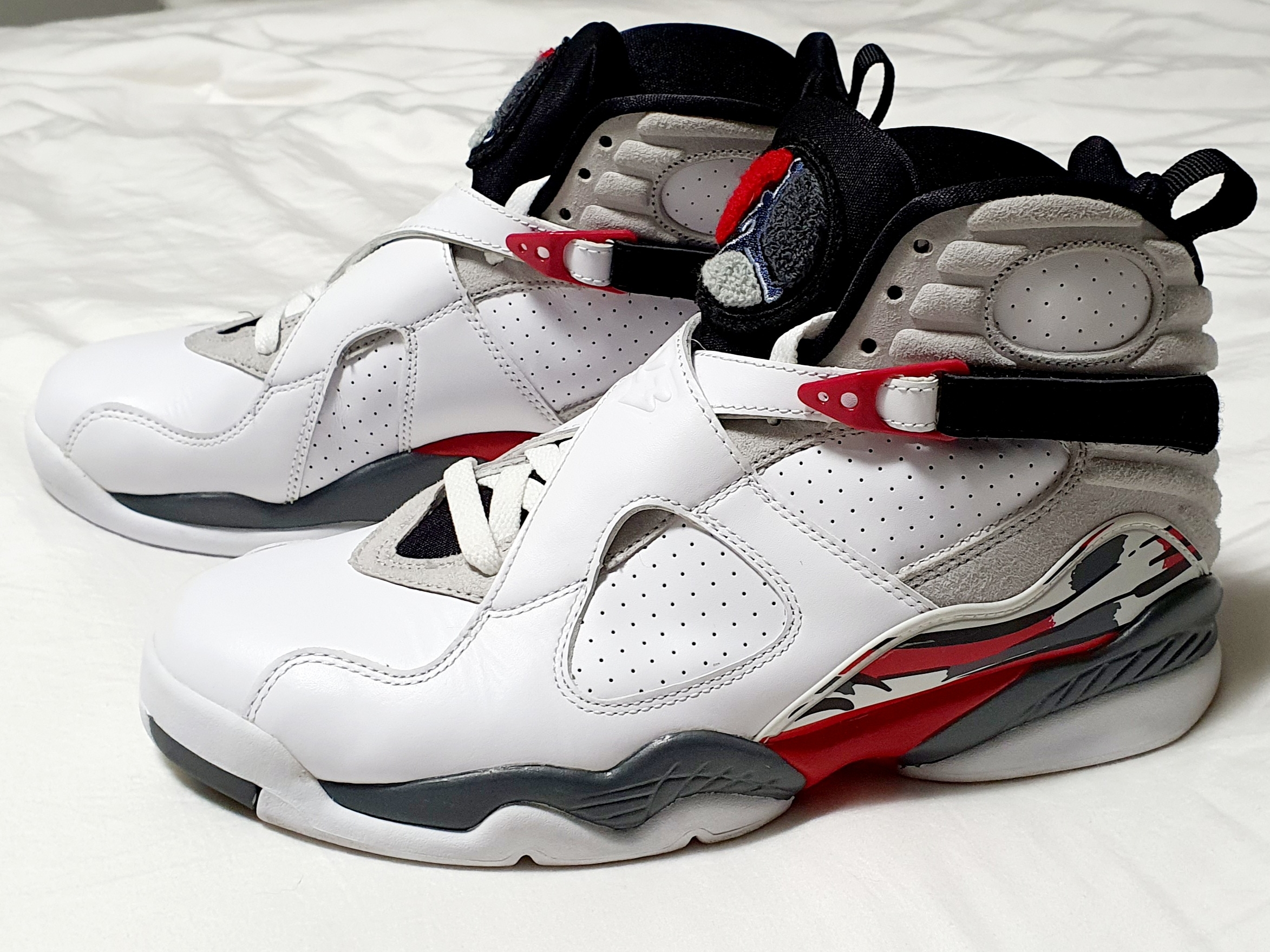 Jordan 8 Retro Bugs Bunny 2013 착용 스타일 - 2