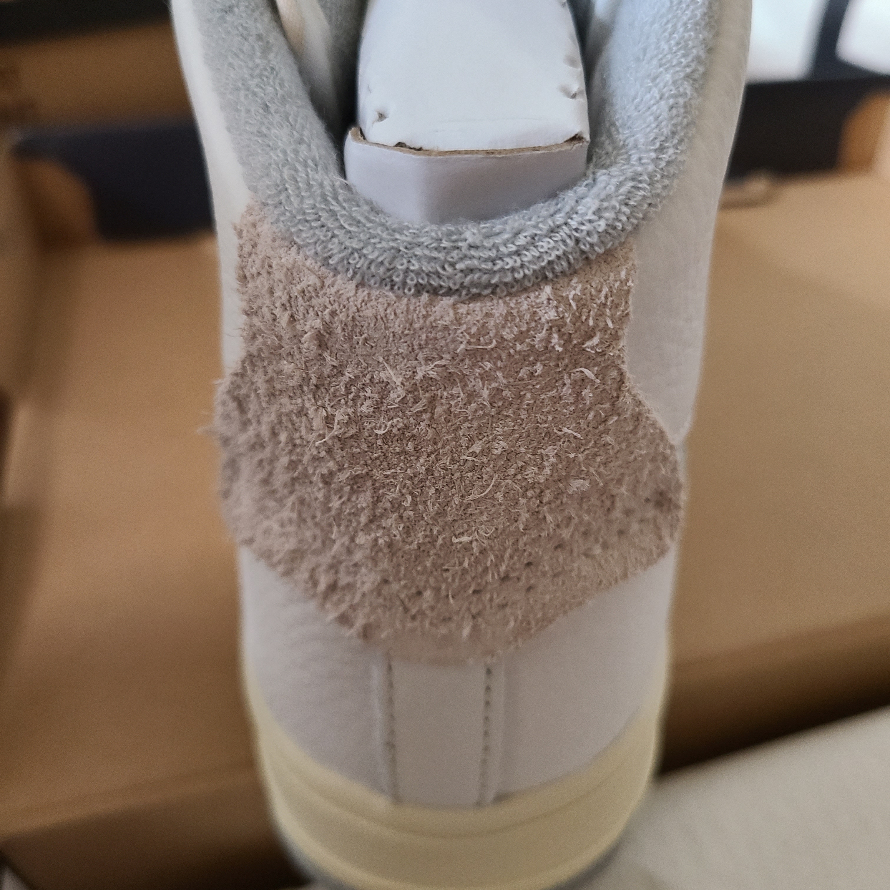 (W) Nike Air Force 1 High Sculpt Silver 착용 스타일 - 1