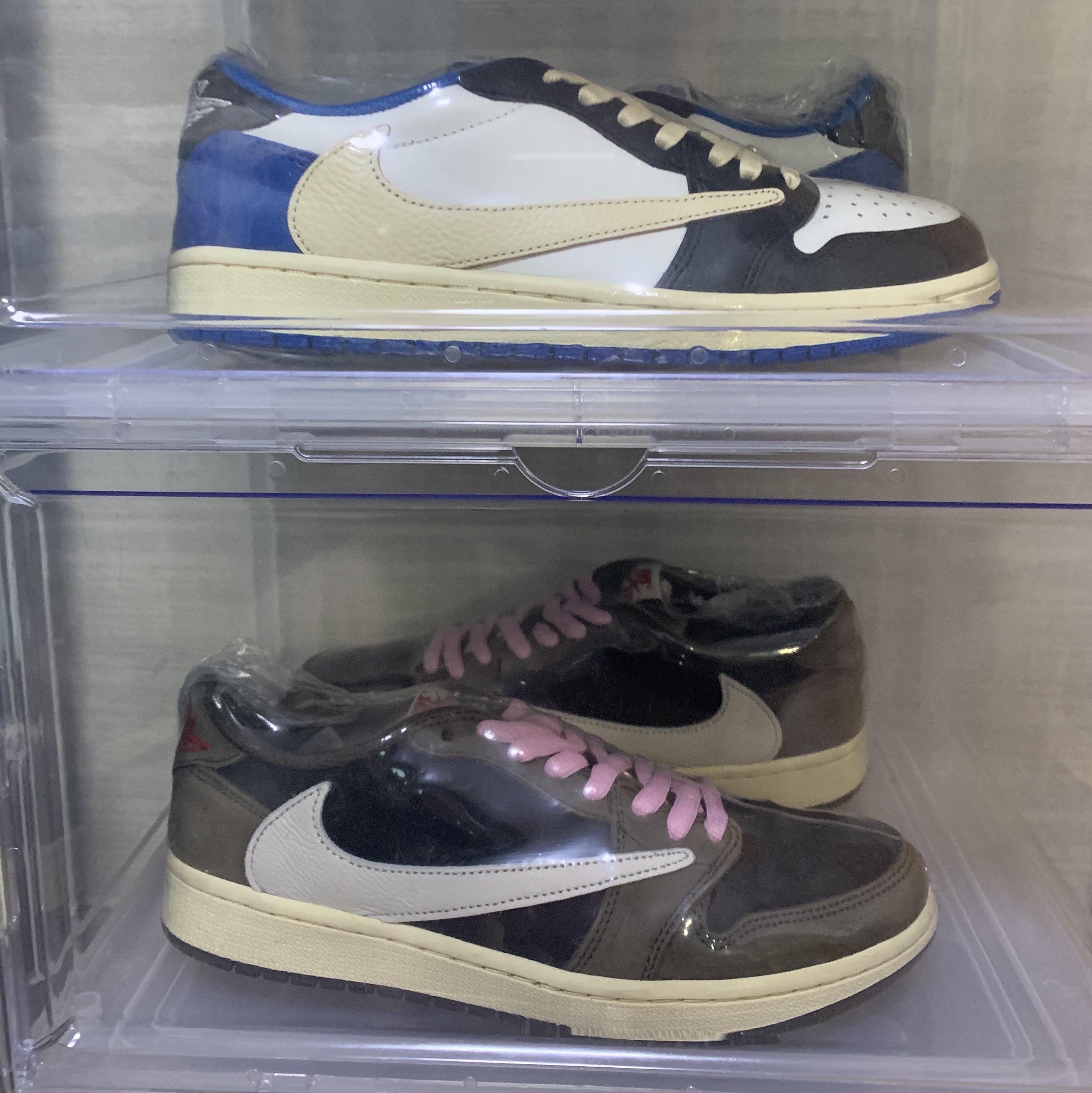 Jordan 1 x Travis Scott x Fragment Retro Low OG SP Military Blue, Jordan 1 x Travis Scott Retro Low OG SP Mocha 착용 스타일