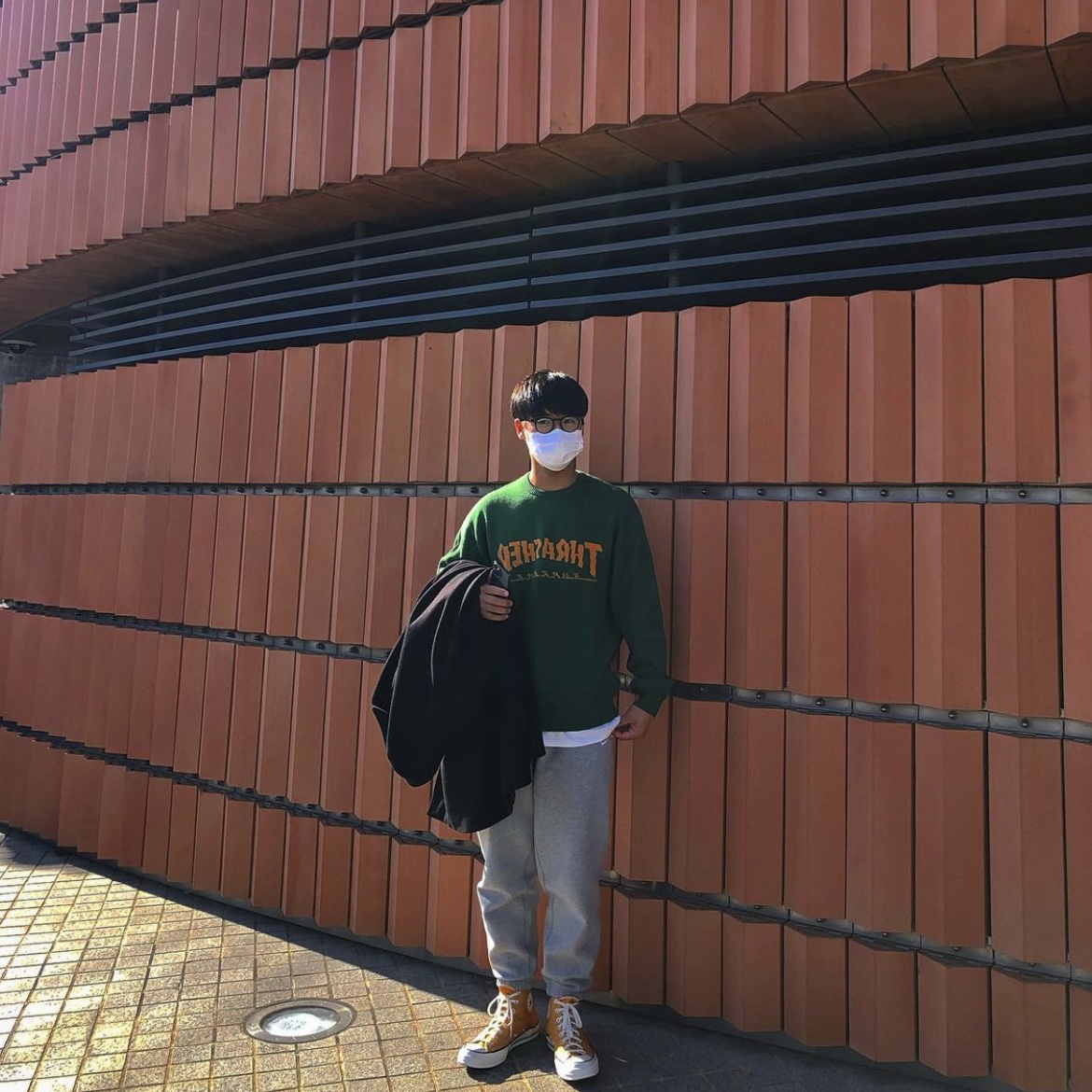 Supreme x Thrasher Sweater Green - 21FW, Converse Chuck 70 High Vintage Canvas Sunflower 착용 스타일