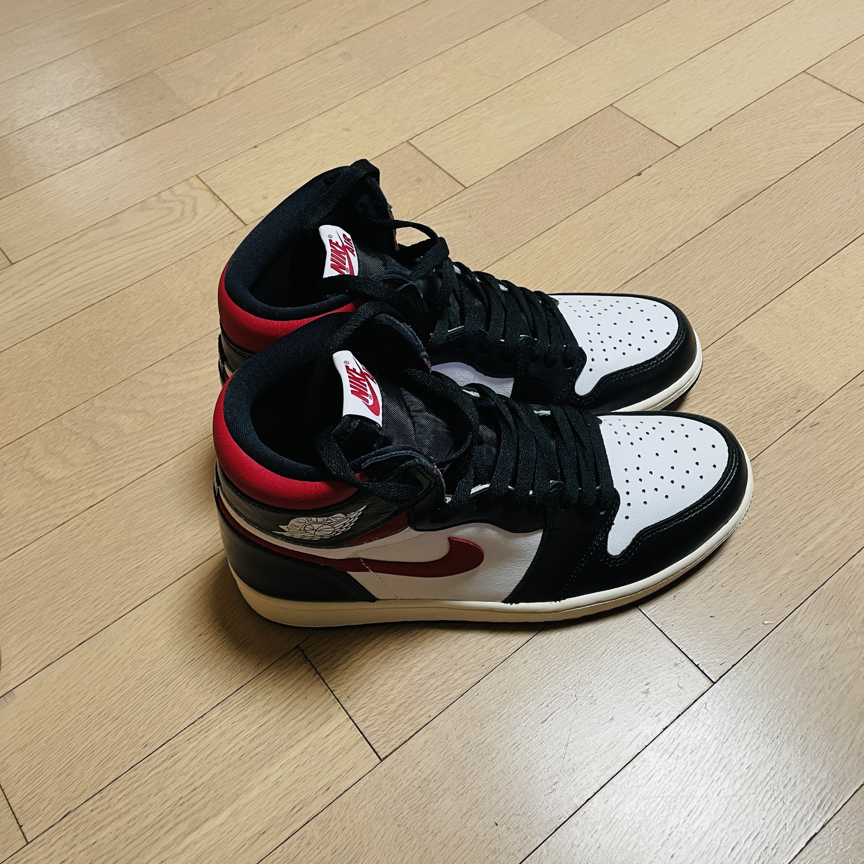 Jordan 1 Retro High OG Gym Red 착용 스타일 - 2