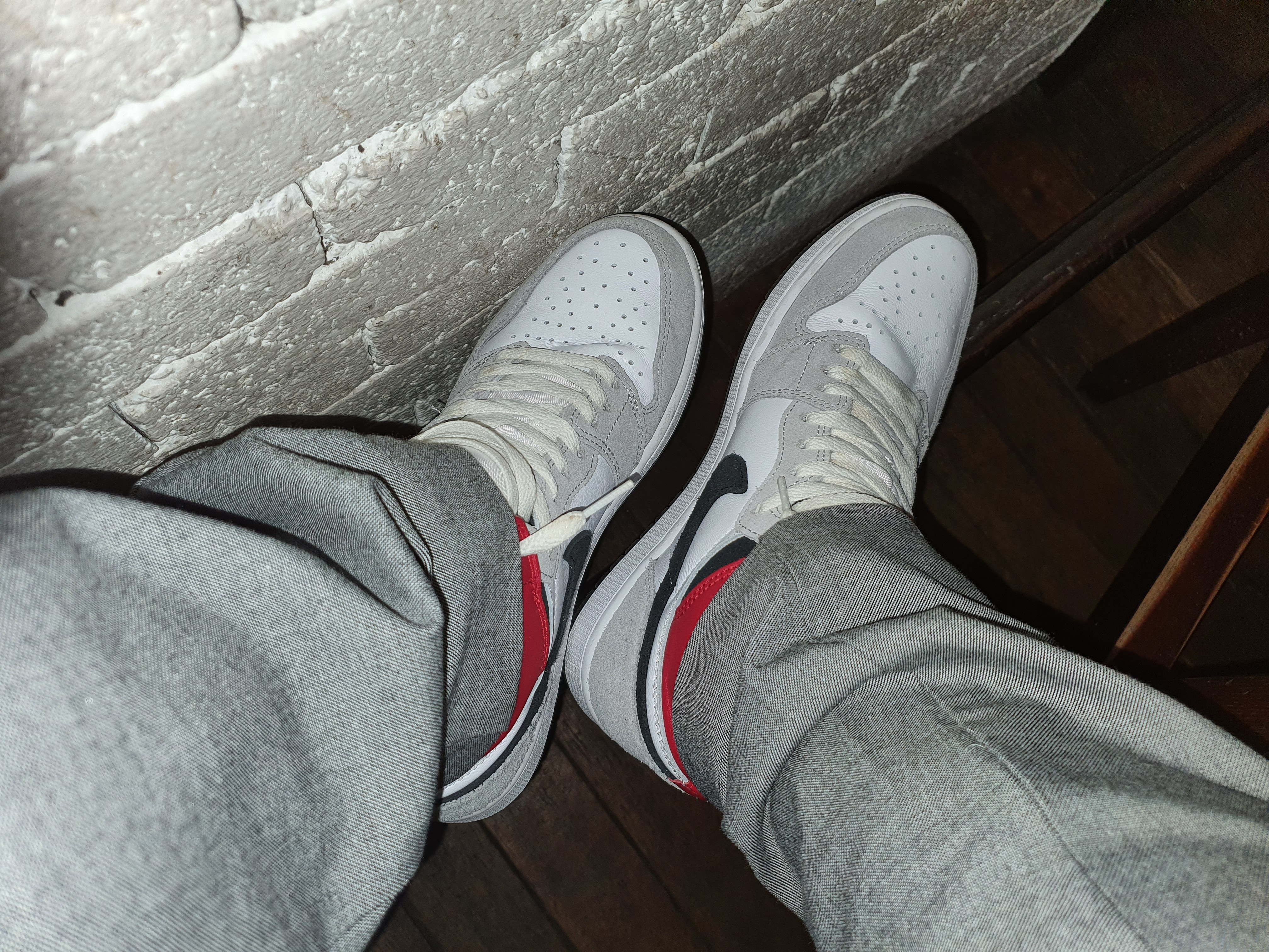 Jordan 1 Retro High OG Light Smoke Grey 착용 스타일