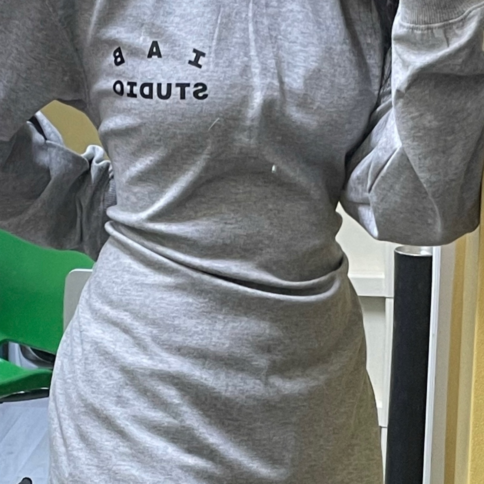 IAB Studio Long Sleeve Gray 착용 스타일 - 3