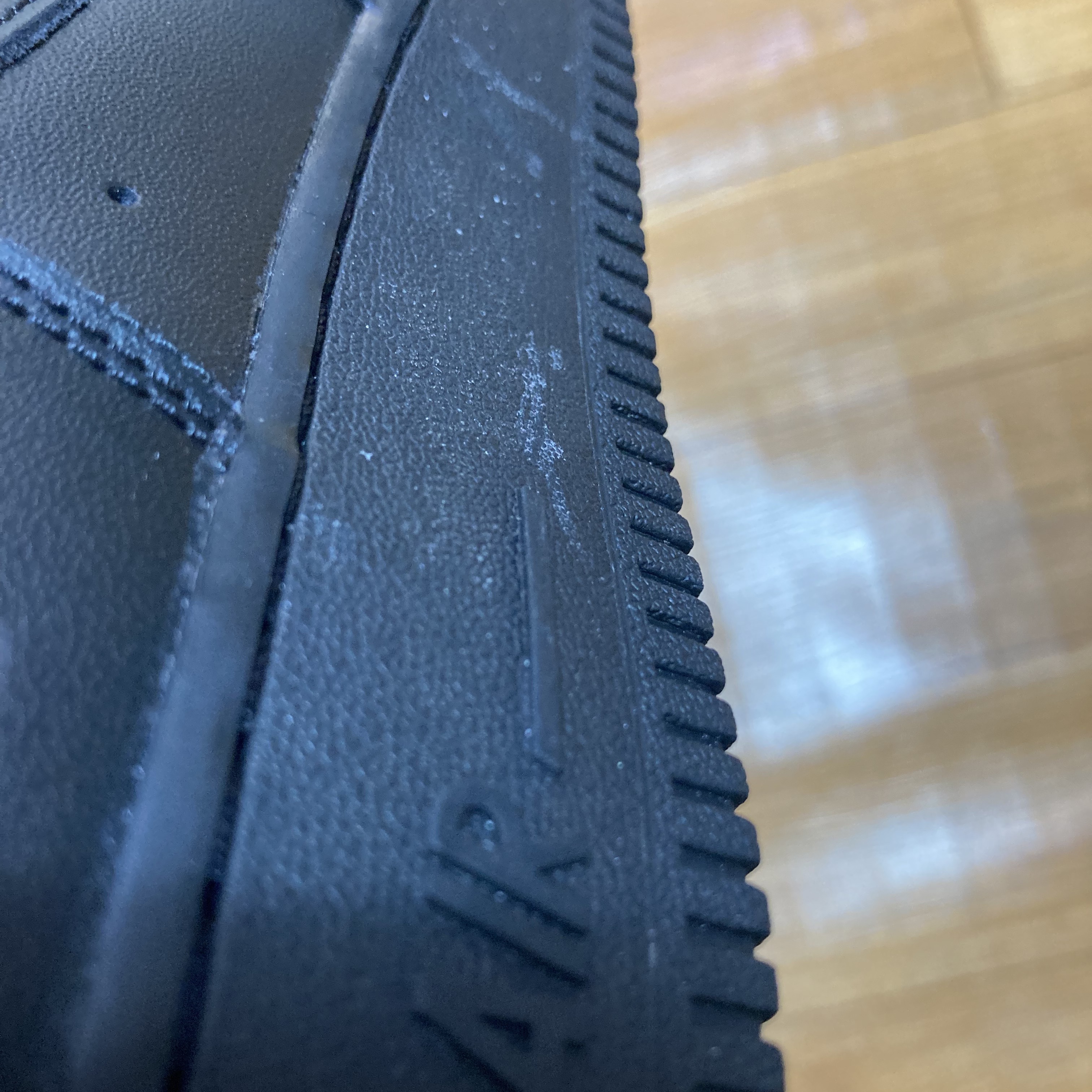 Nike x Supreme Air Force 1 Low Black 착용 스타일 - 2