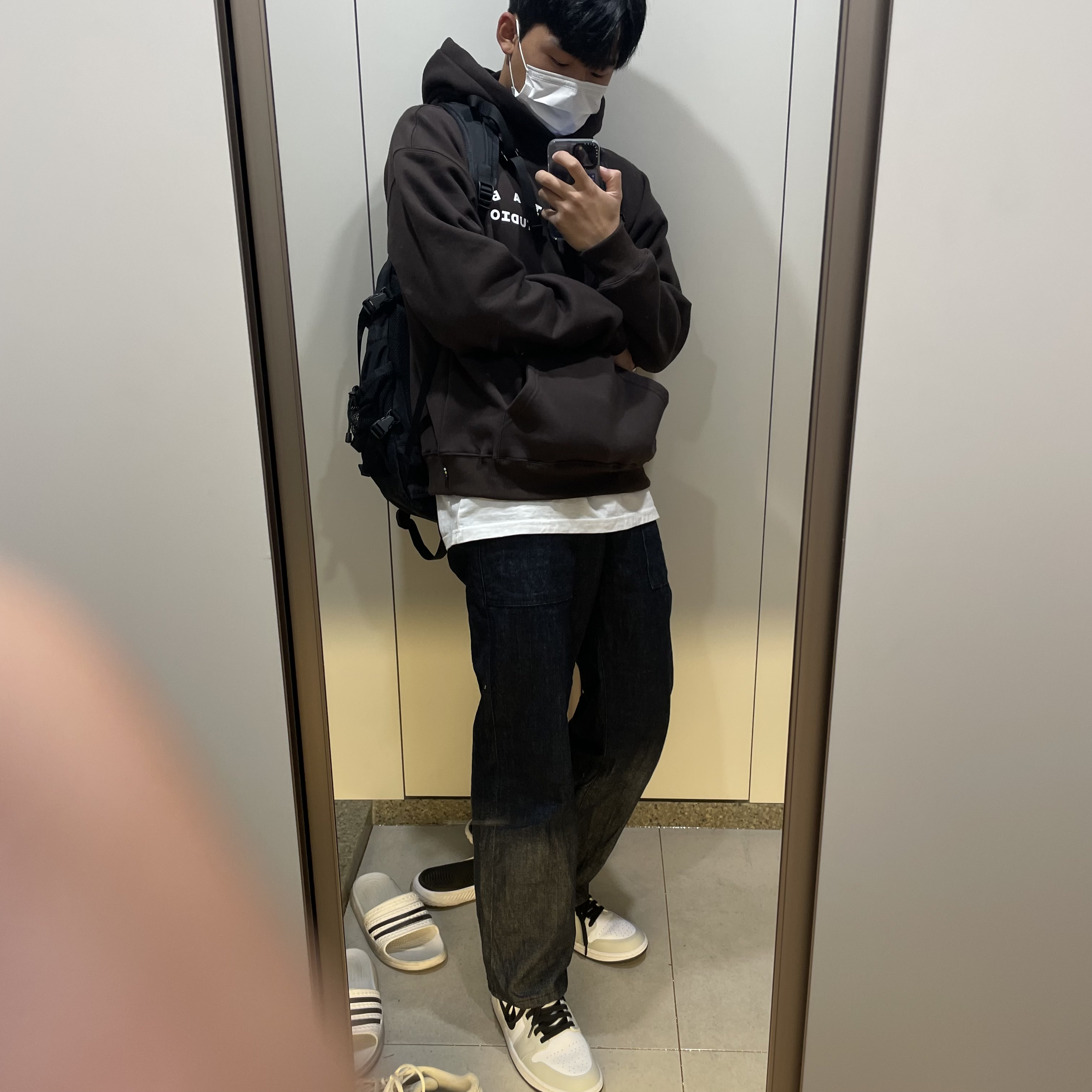 IAB Studio Hoodie Brown, (W) Jordan 1 Mid Grey Fog 착용 스타일
