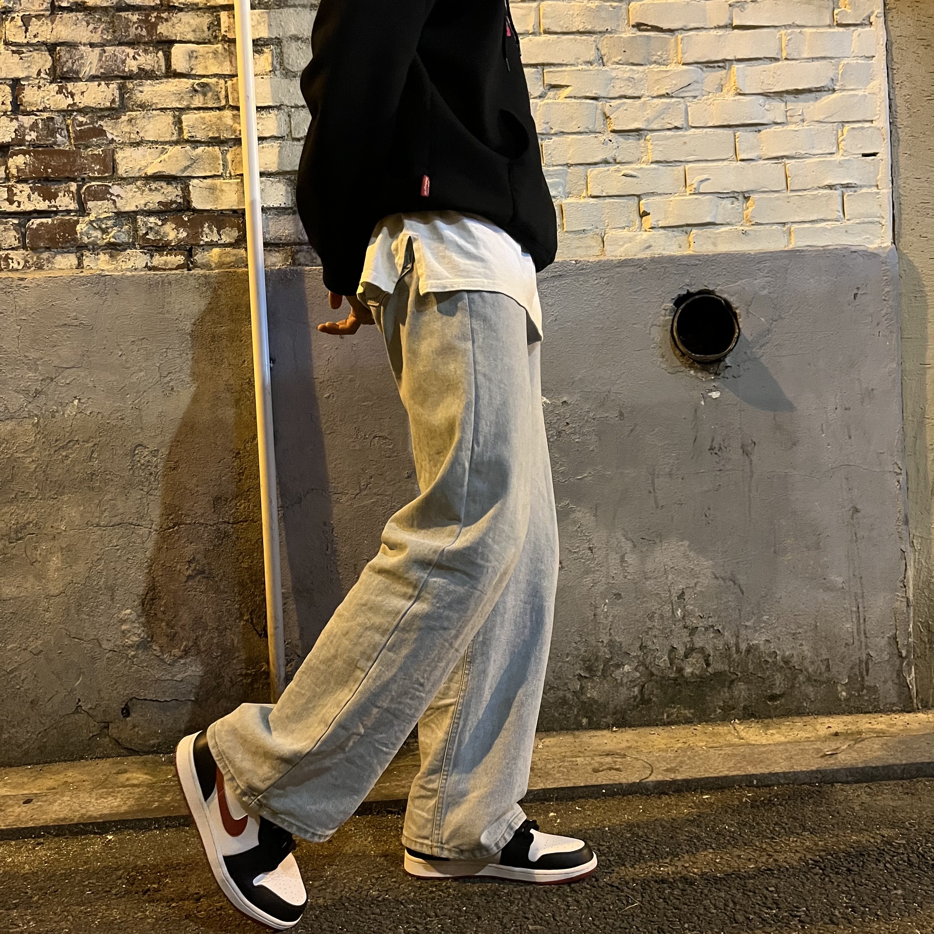 Jordan 1 Mid Gym Red Black White 착용 스타일