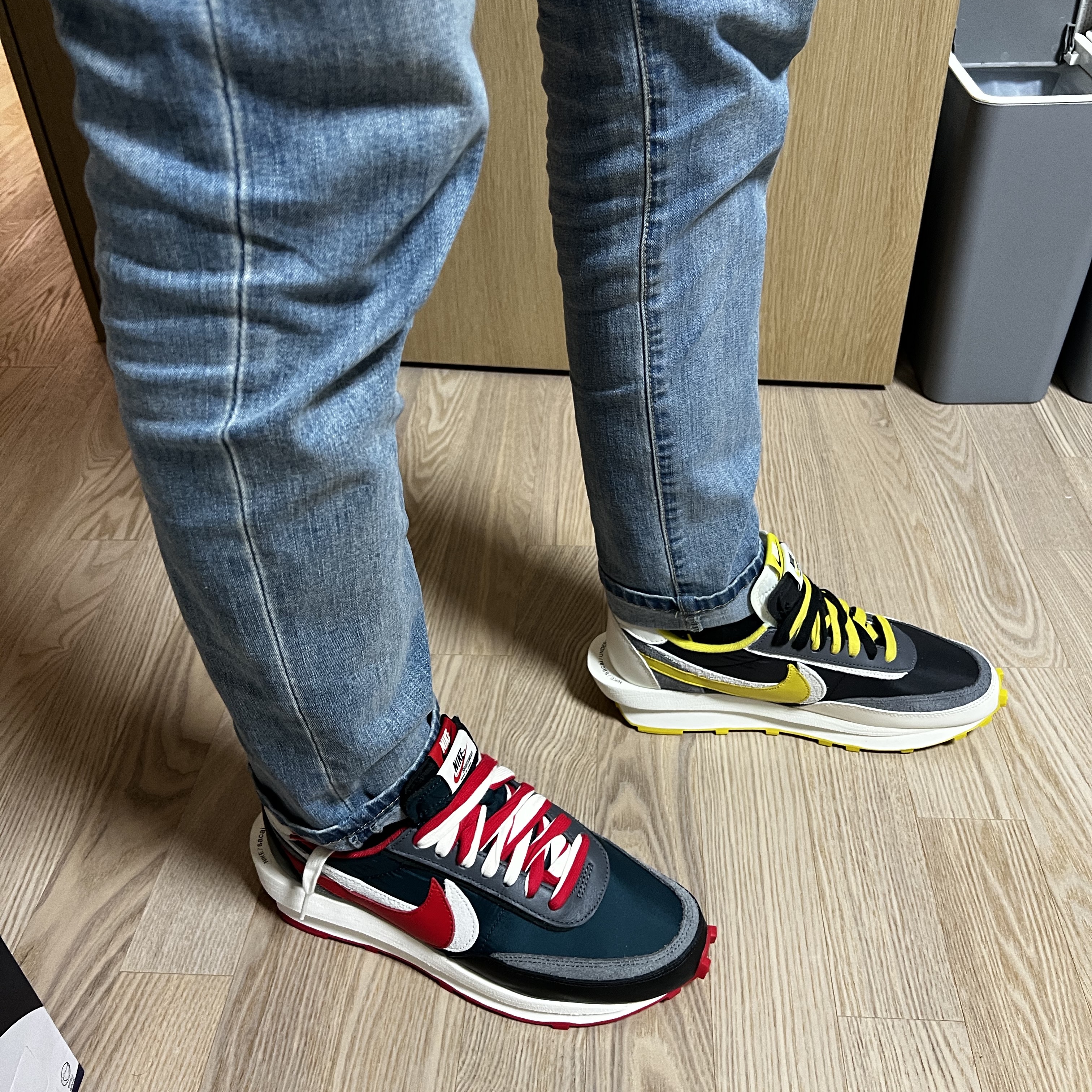 Nike x Sacai x Undercover LDWaffle Black Bright Citron, Nike x Sacai x Undercover LDWaffle Midnight Spruce University Red 착용 스타일 - 4
