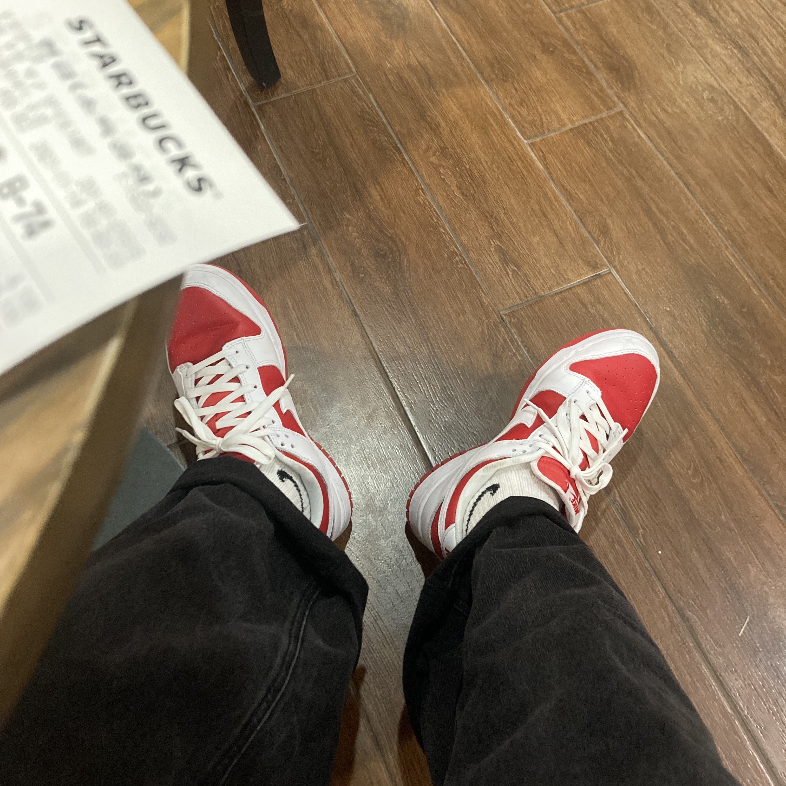 Nike Dunk Low Retro Championship Red 착용 스타일