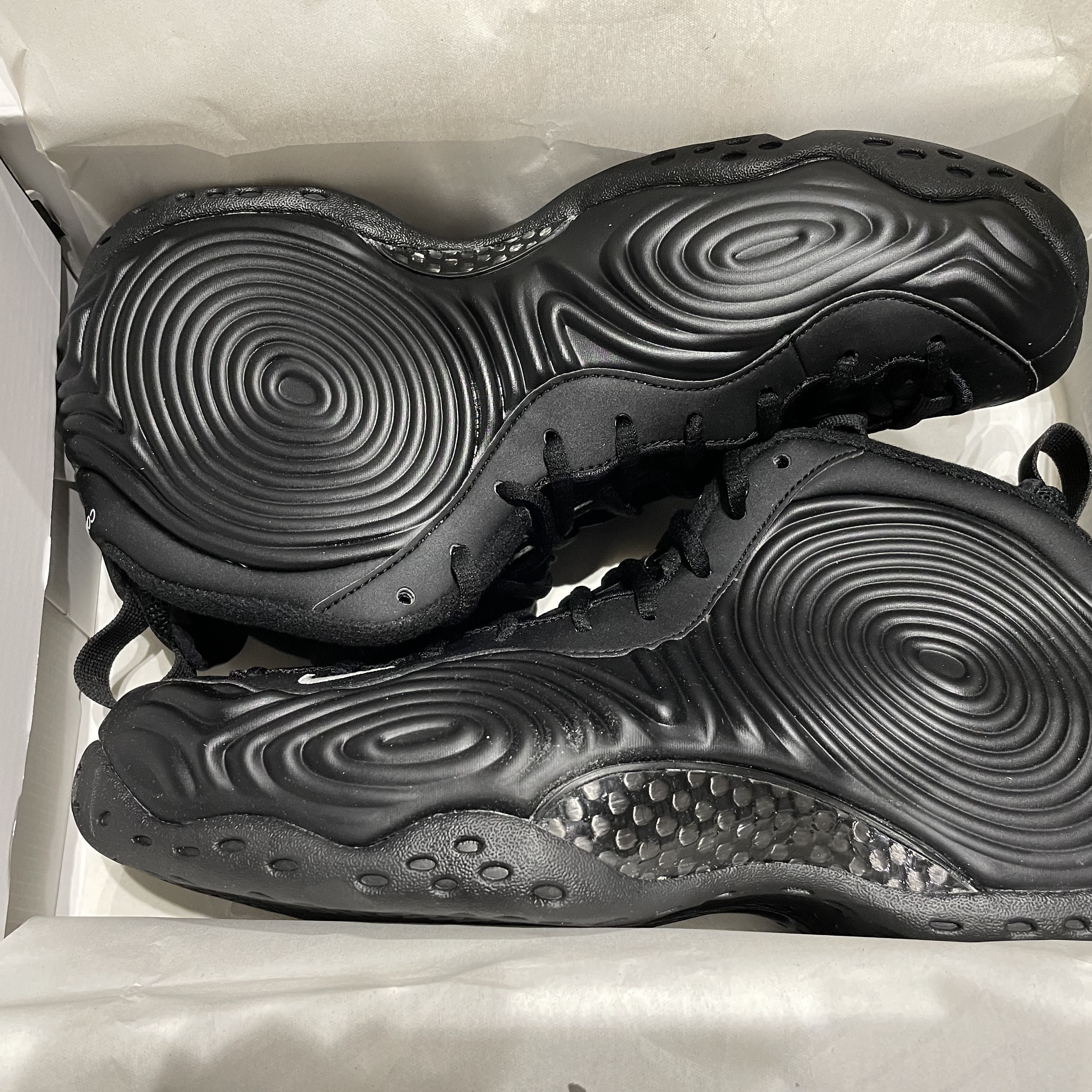 Nike x Comme des Garcons Homme Plus Air Foamposite One Black 착용 스타일 - 3