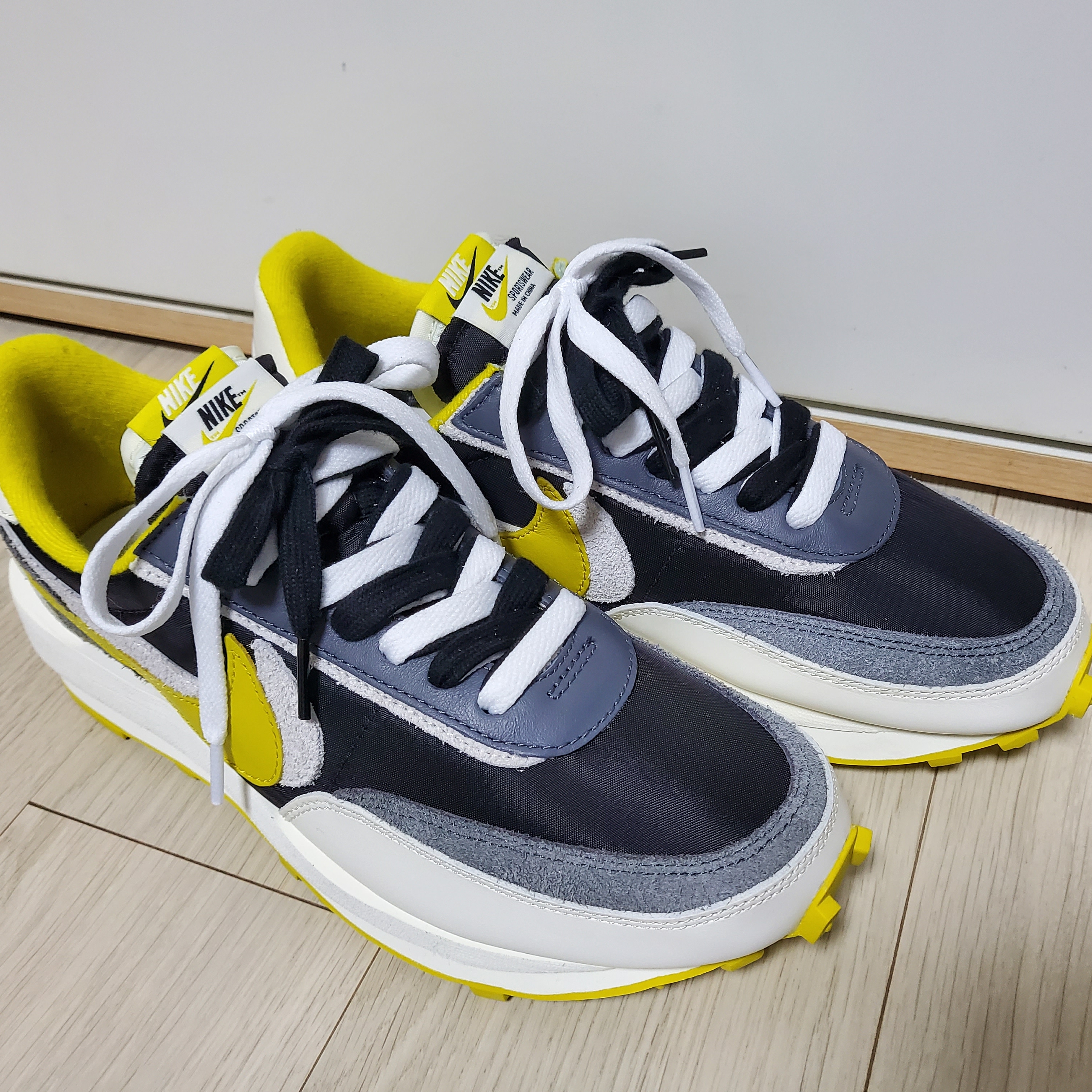 Nike x Sacai x Undercover LDWaffle Black Bright Citron 착용 스타일