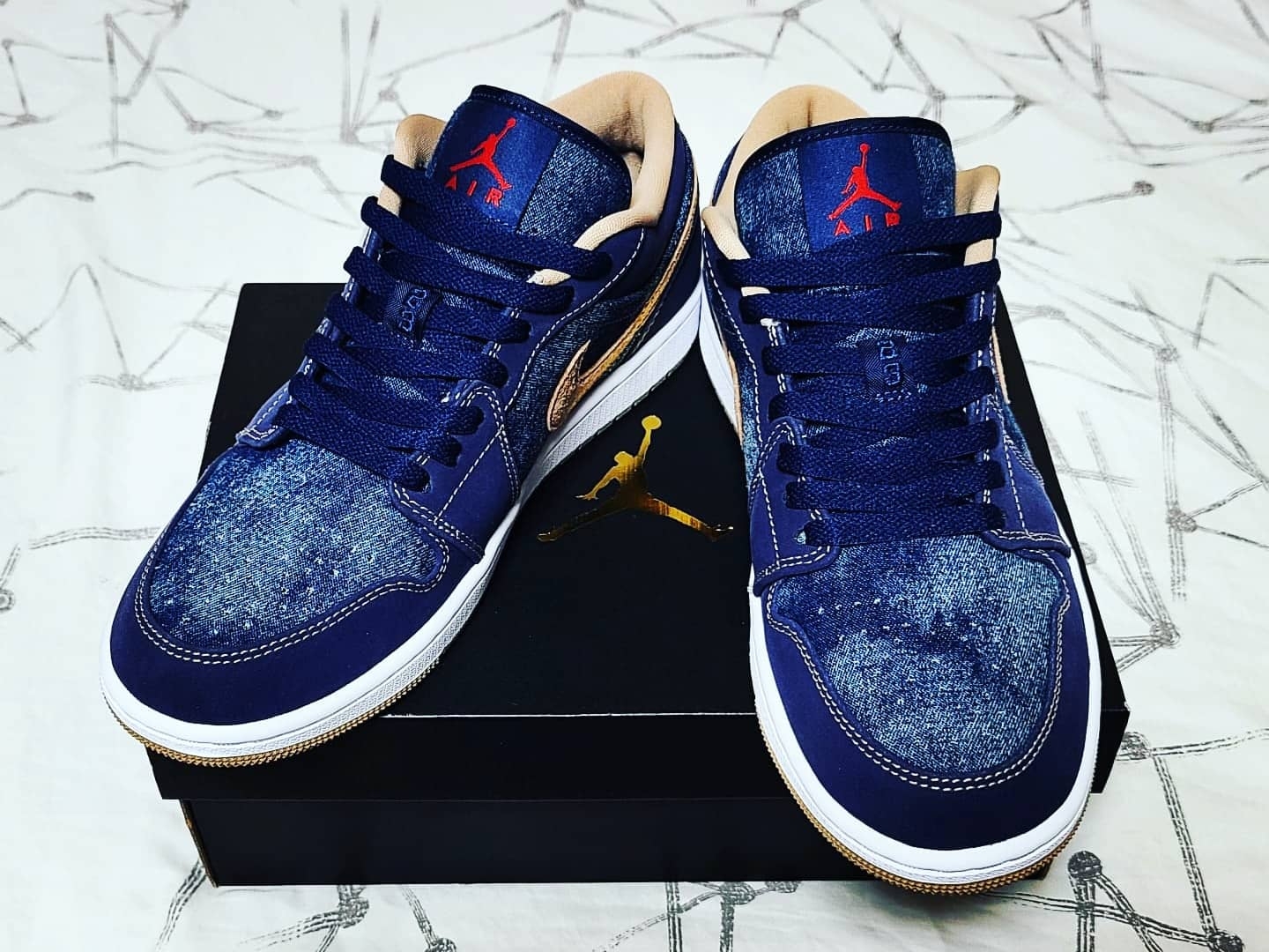 Jordan 1 Low SE Denim 착용 스타일 - 3