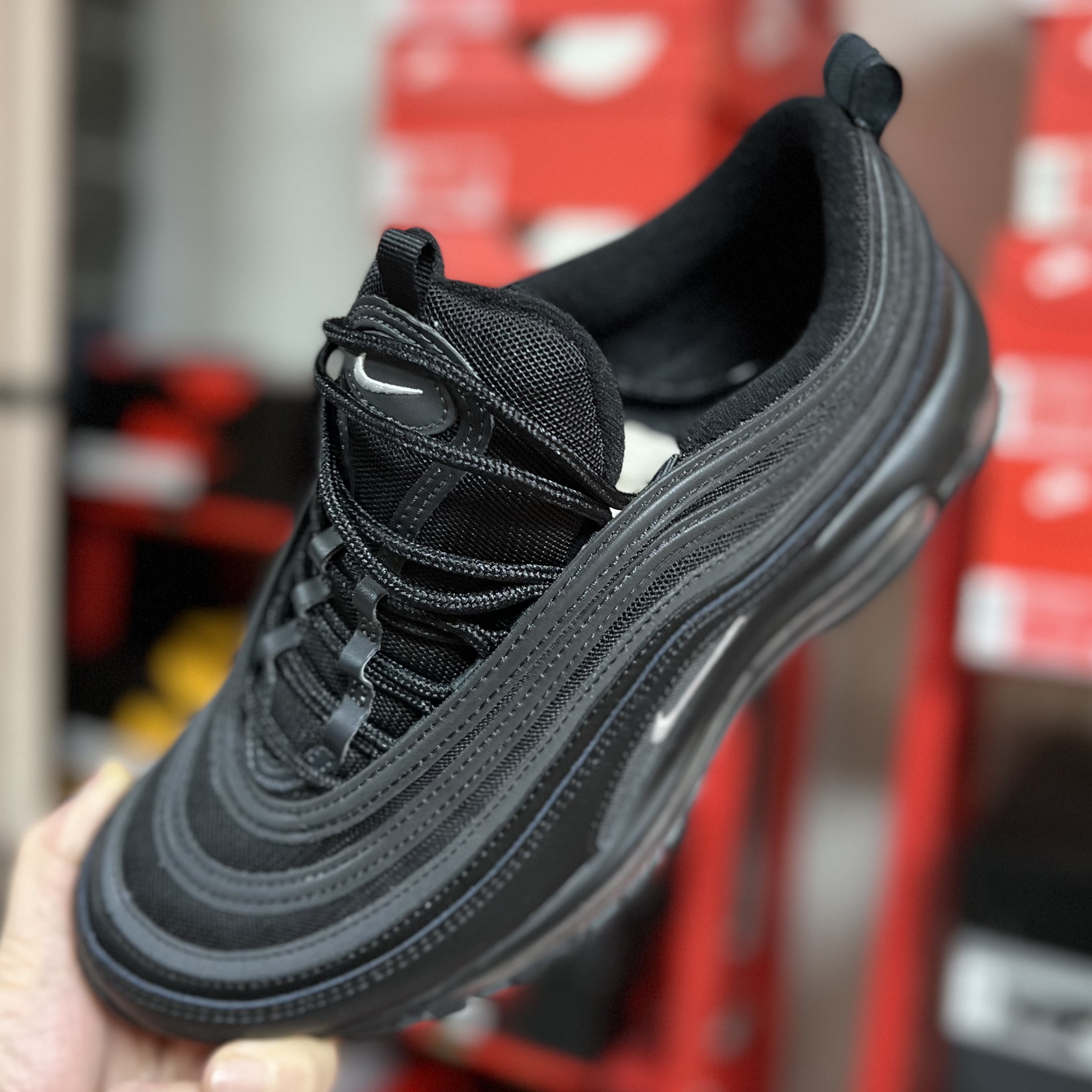 Nike Air Max 97 Black White Anthracite 착용 스타일 - 1
