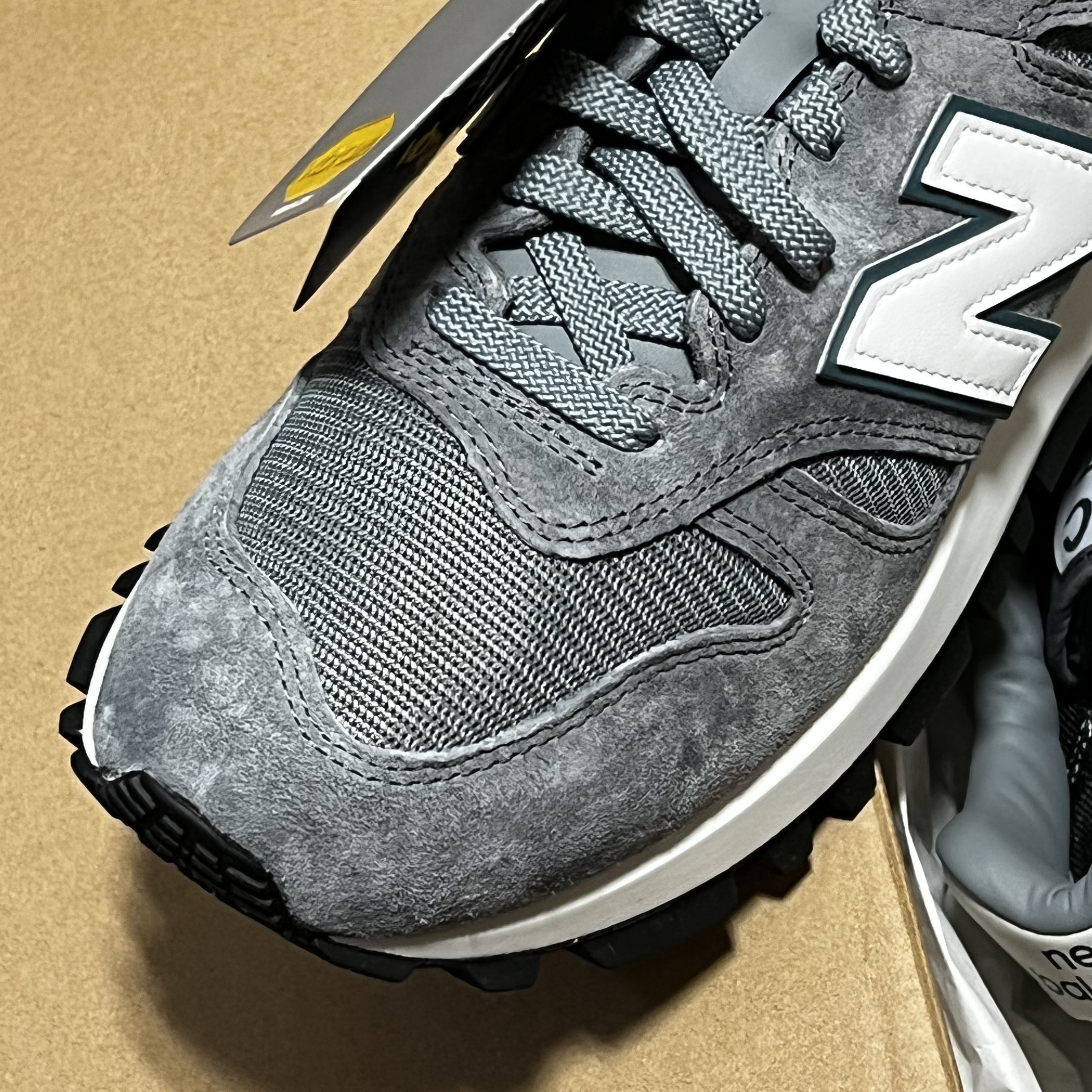 New Balance x Tokyo Design Studio R_C 1300 Grey Teal 착용 스타일 - 2