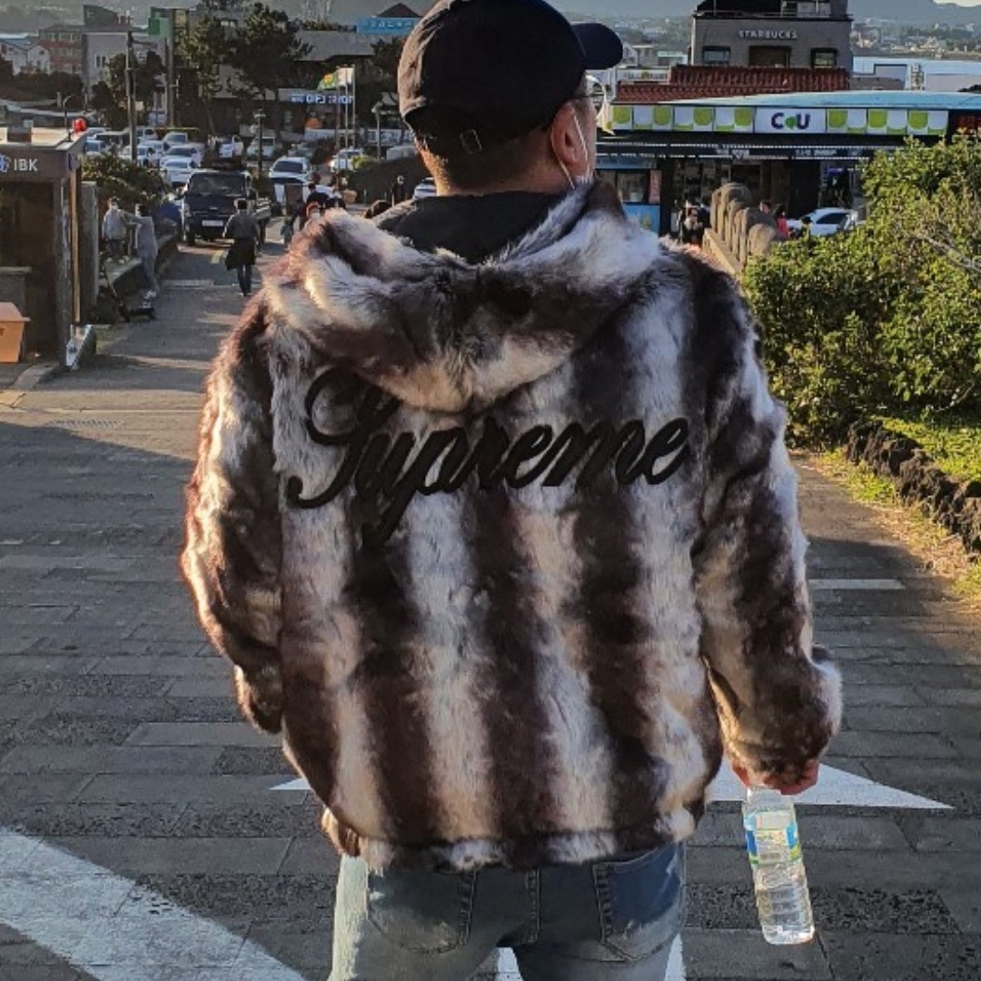 Supreme Faux Fur Reversible Hooded Jacket Black - 20FW, Nike x Comme des Garcons Homme Plus Air Force Mid Black 착용 스타일