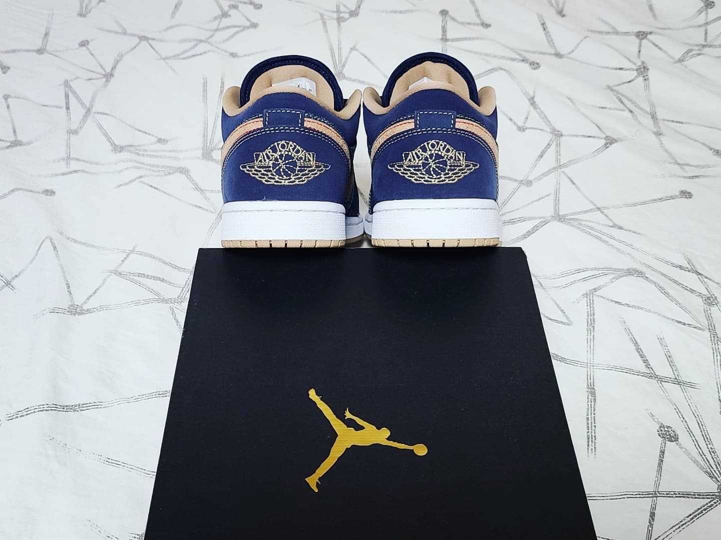 Jordan 1 Low SE Denim 착용 스타일 - 5