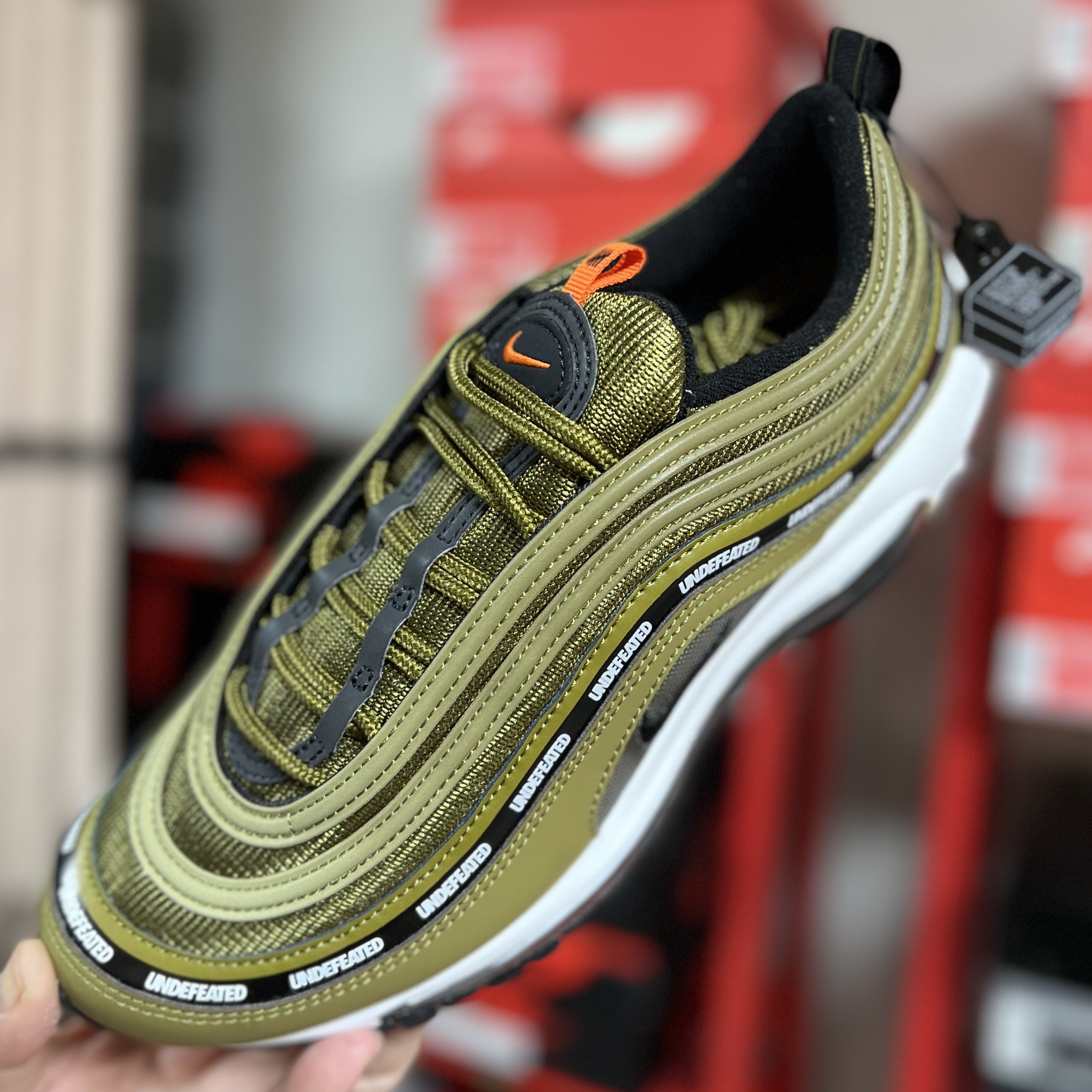 Nike x Undefeated Air Max 97 Militia Green 착용 스타일 - 1
