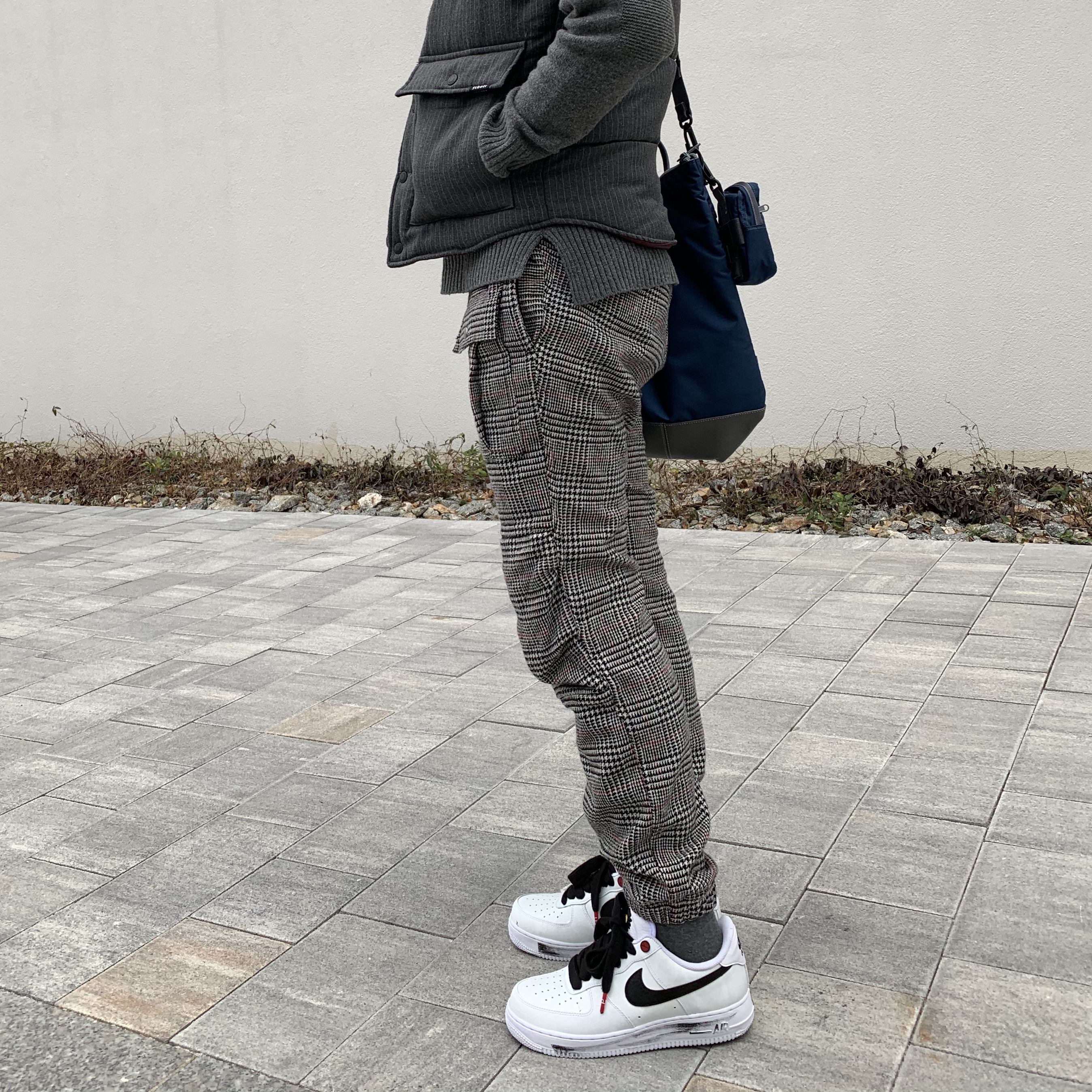 Nike x Peaceminusone Air Force 1 Low Para-Noise 2.0 착용 스타일 - 2