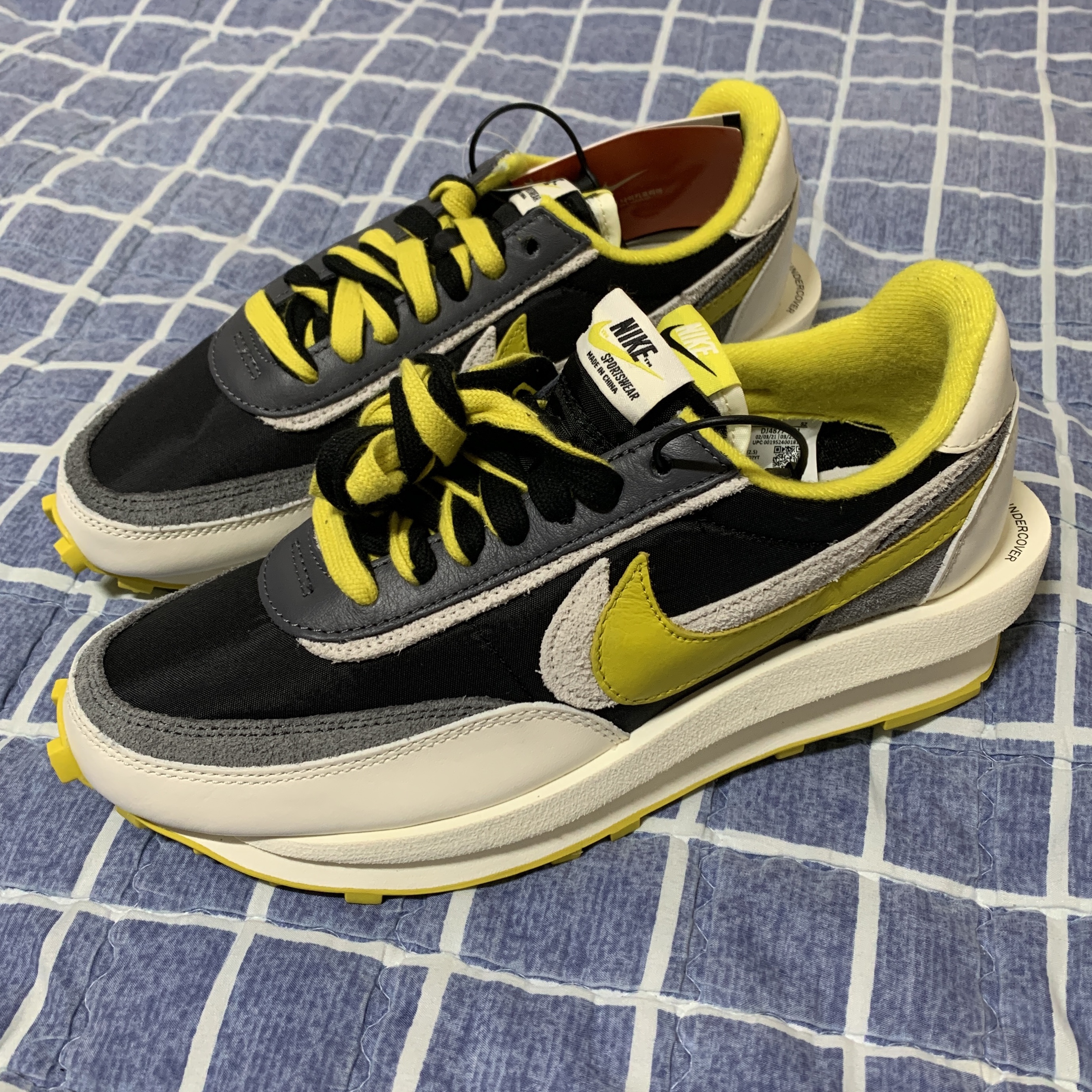 Nike x Sacai x Undercover LDWaffle Black Bright Citron 착용 스타일