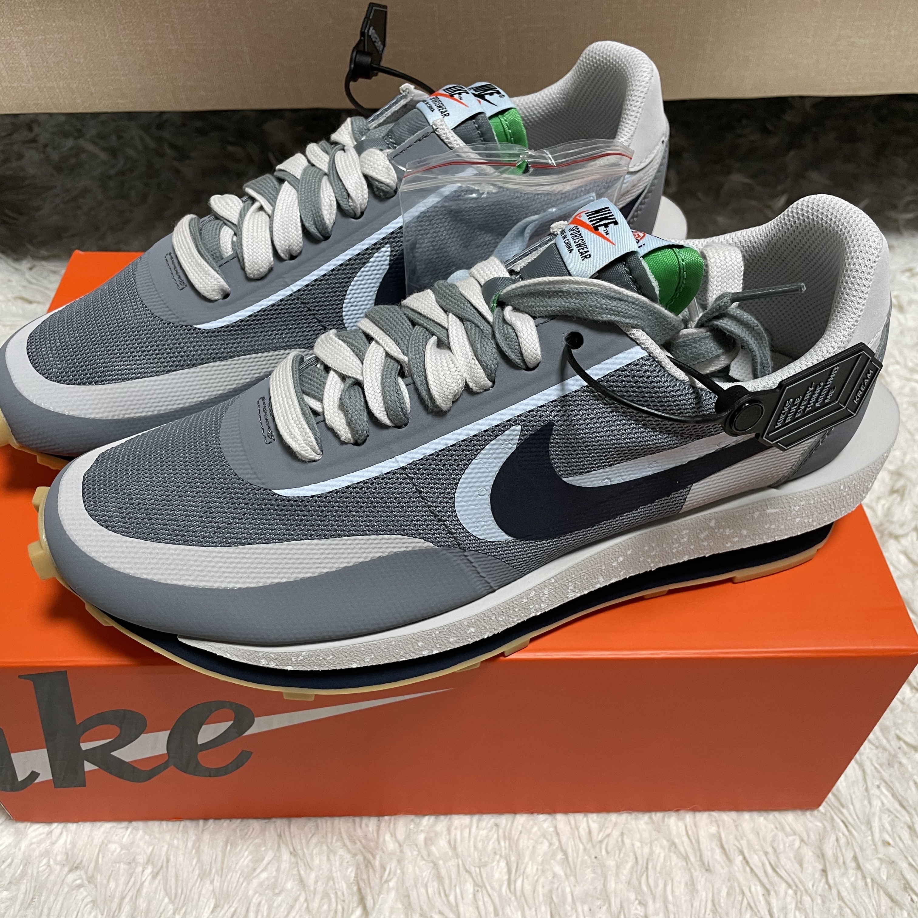 Nike x Sacai x Clot LDWaffle Cool Grey 착용 스타일 - 2