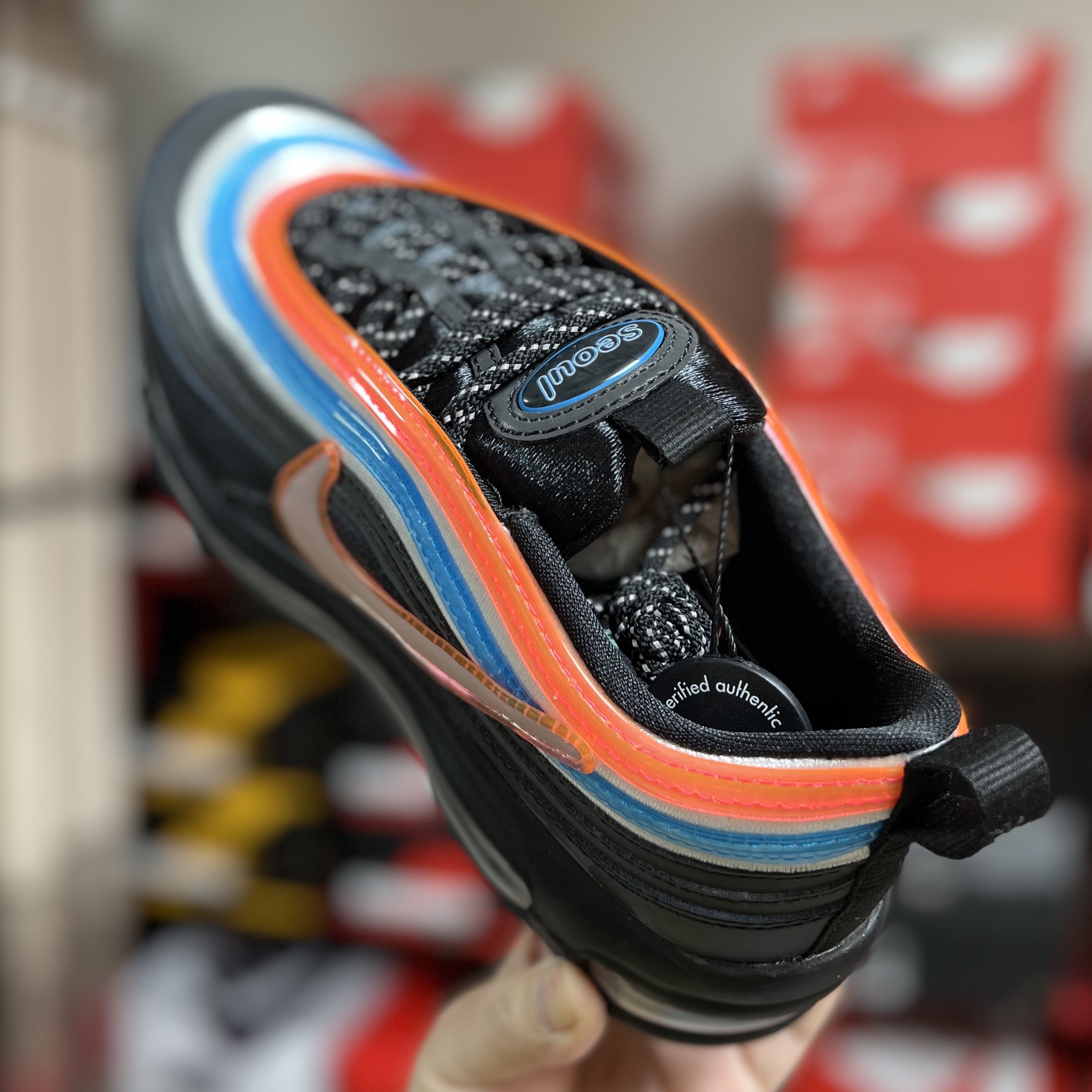 Nike Air Max 97 Neon Seoul 착용 스타일 - 2