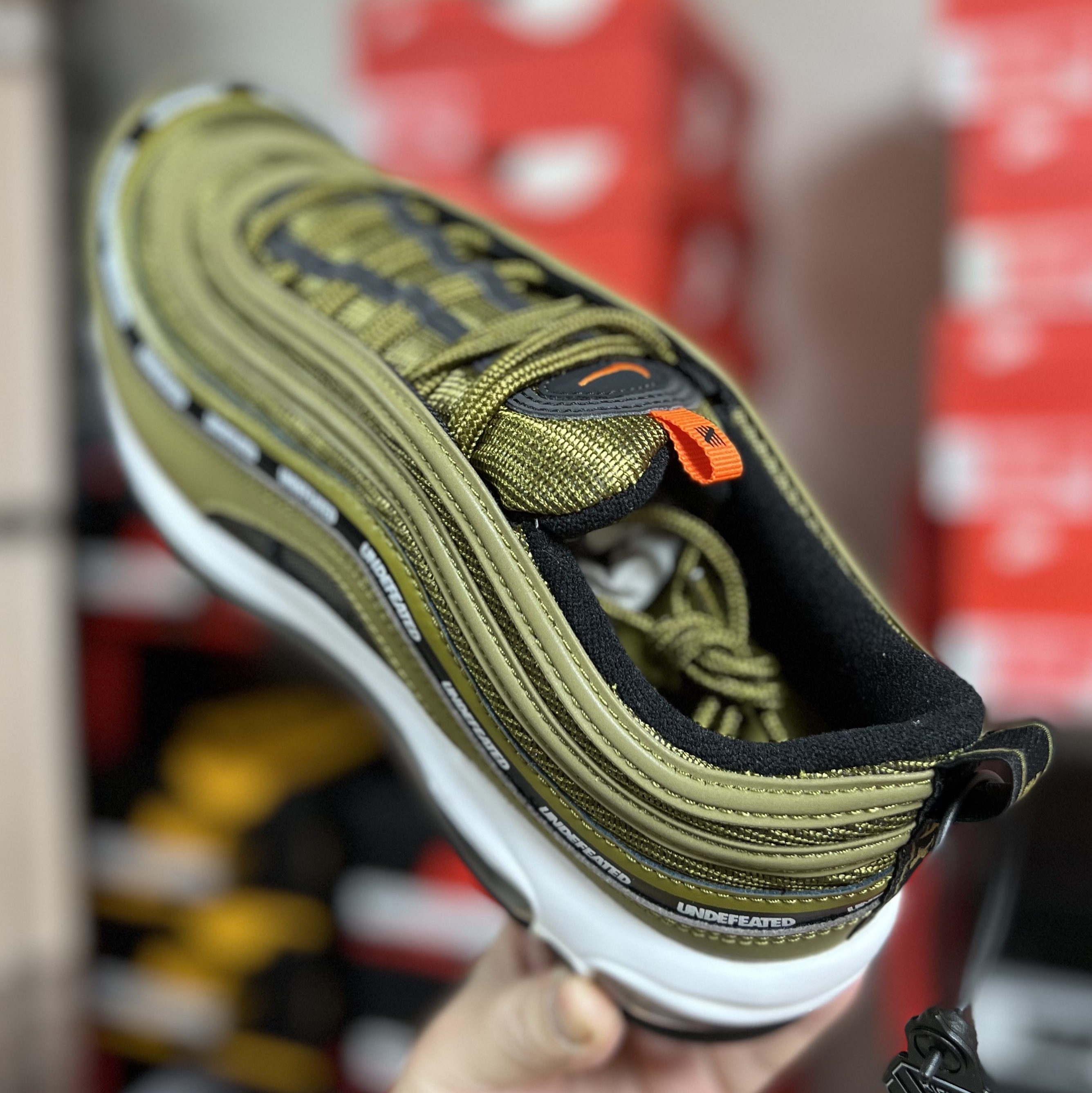 Nike x Undefeated Air Max 97 Militia Green 착용 스타일 - 2