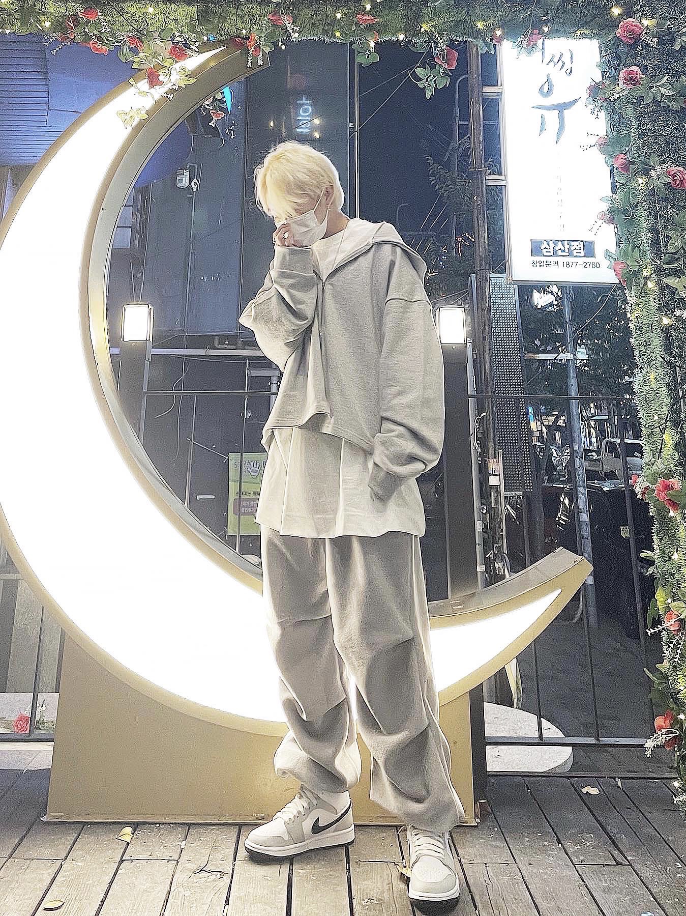 (W) Jordan 1 Mid Grey Fog 착용 스타일
