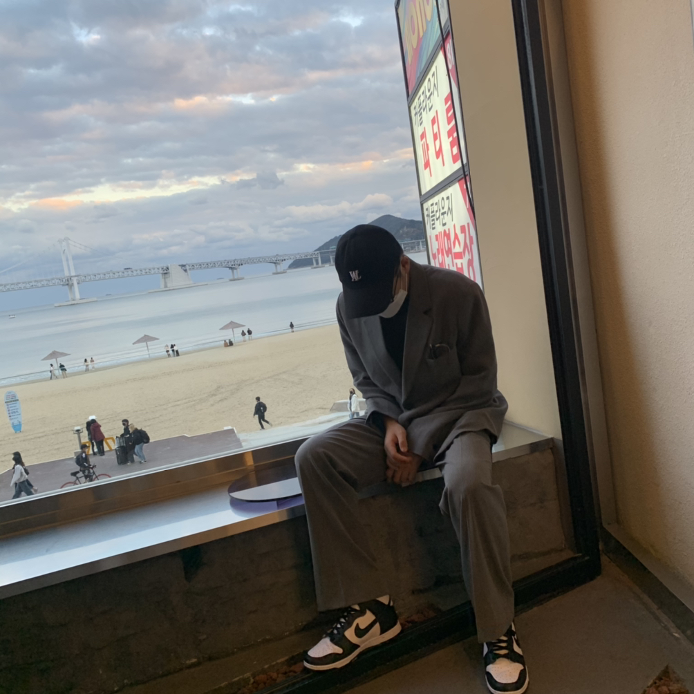 KREAM 프로필 이미지