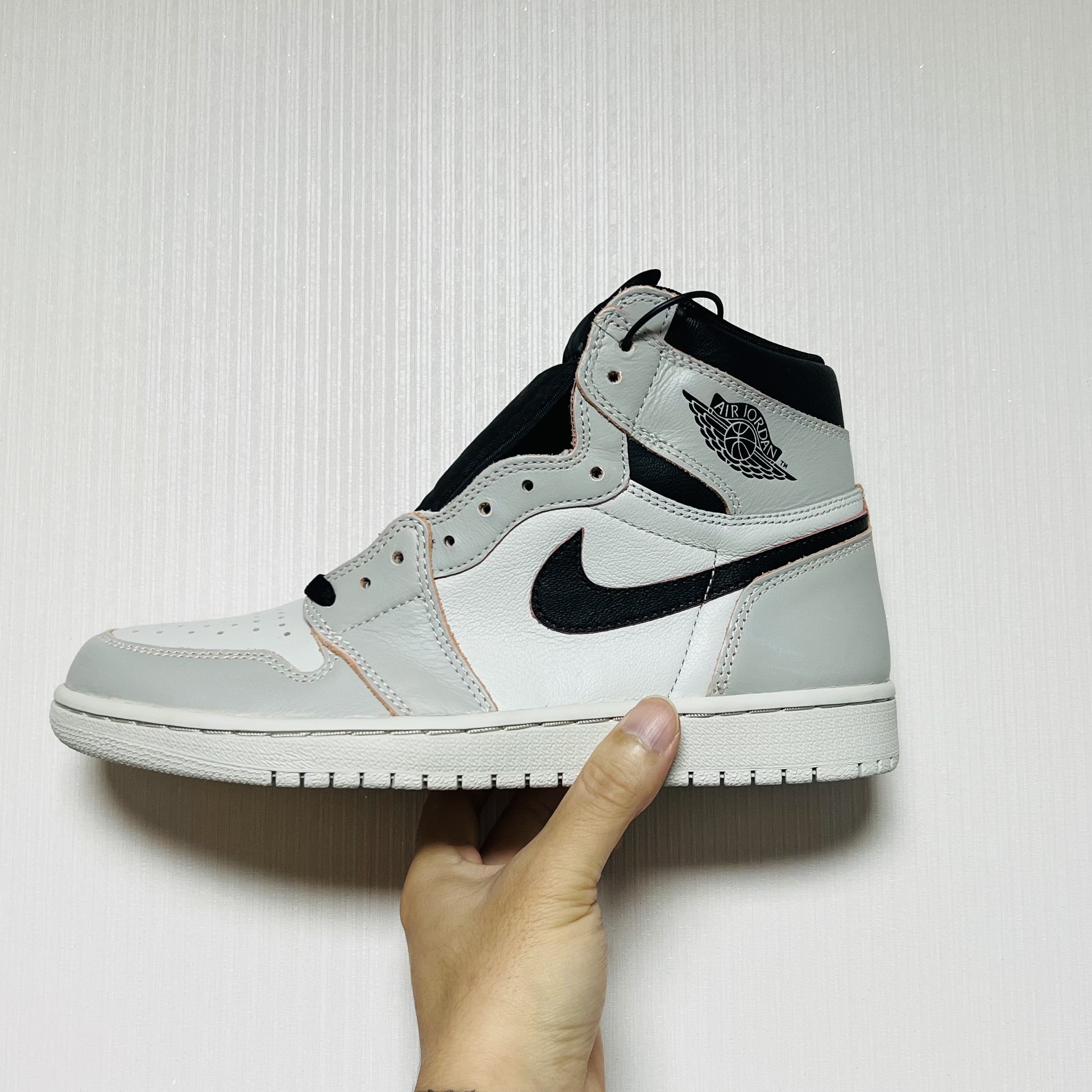 Jordan 1 Retro High OG Defiant SB NYC to Paris 착용 스타일