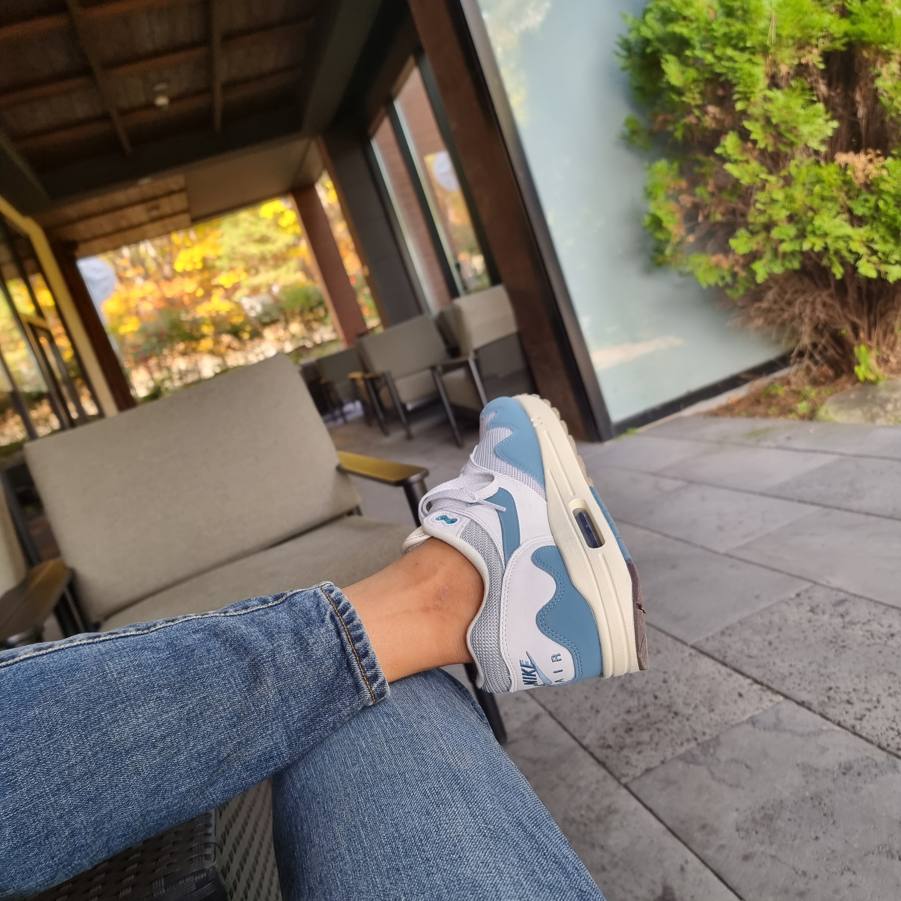 Nike x Patta Air Max 1 Noise Aqua 착용 스타일 - 1