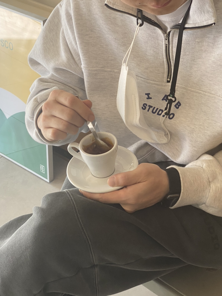 KREAM 프로필 이미지