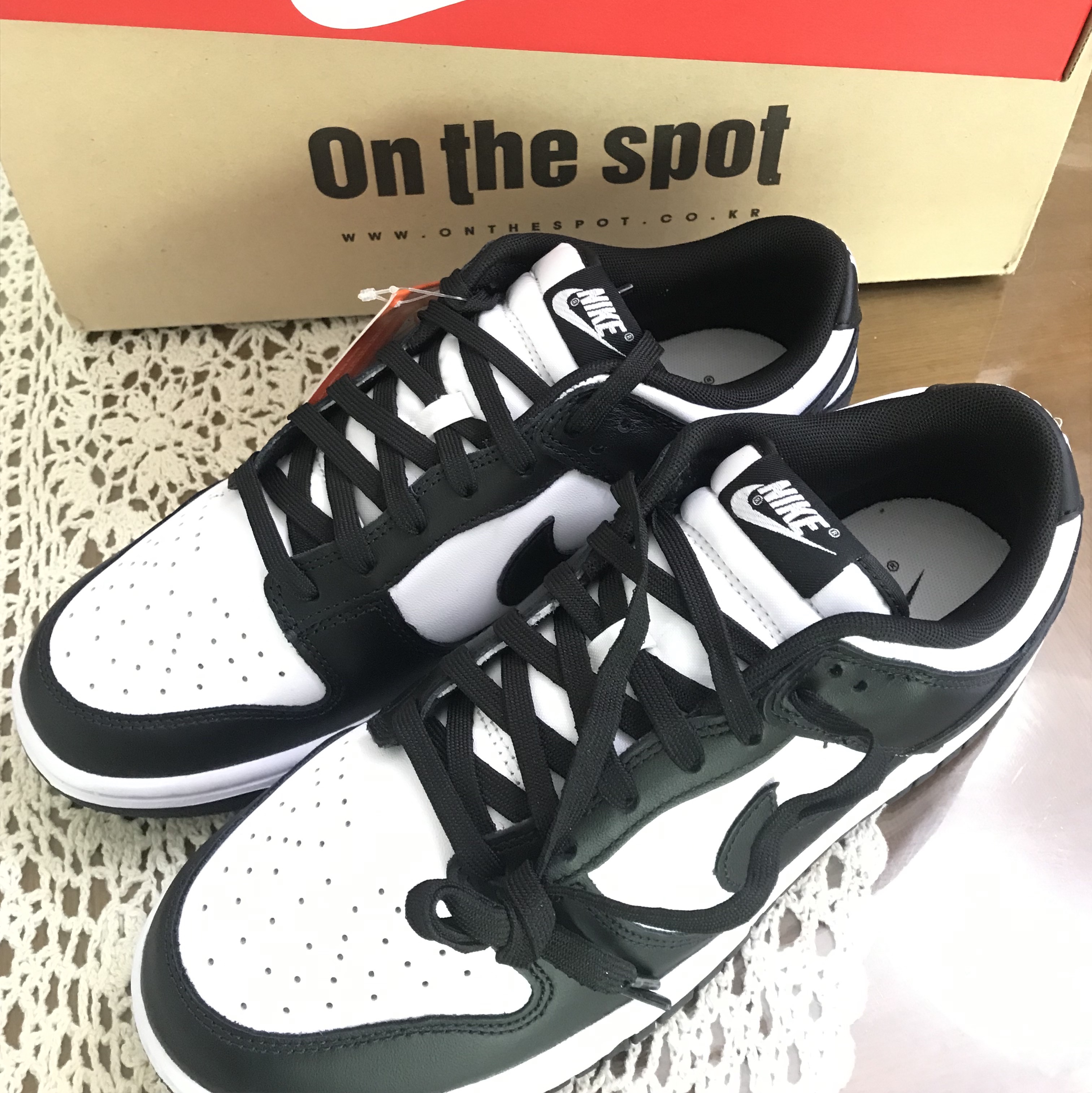 Nike Dunk Low Retro Black 착용 스타일 - 4