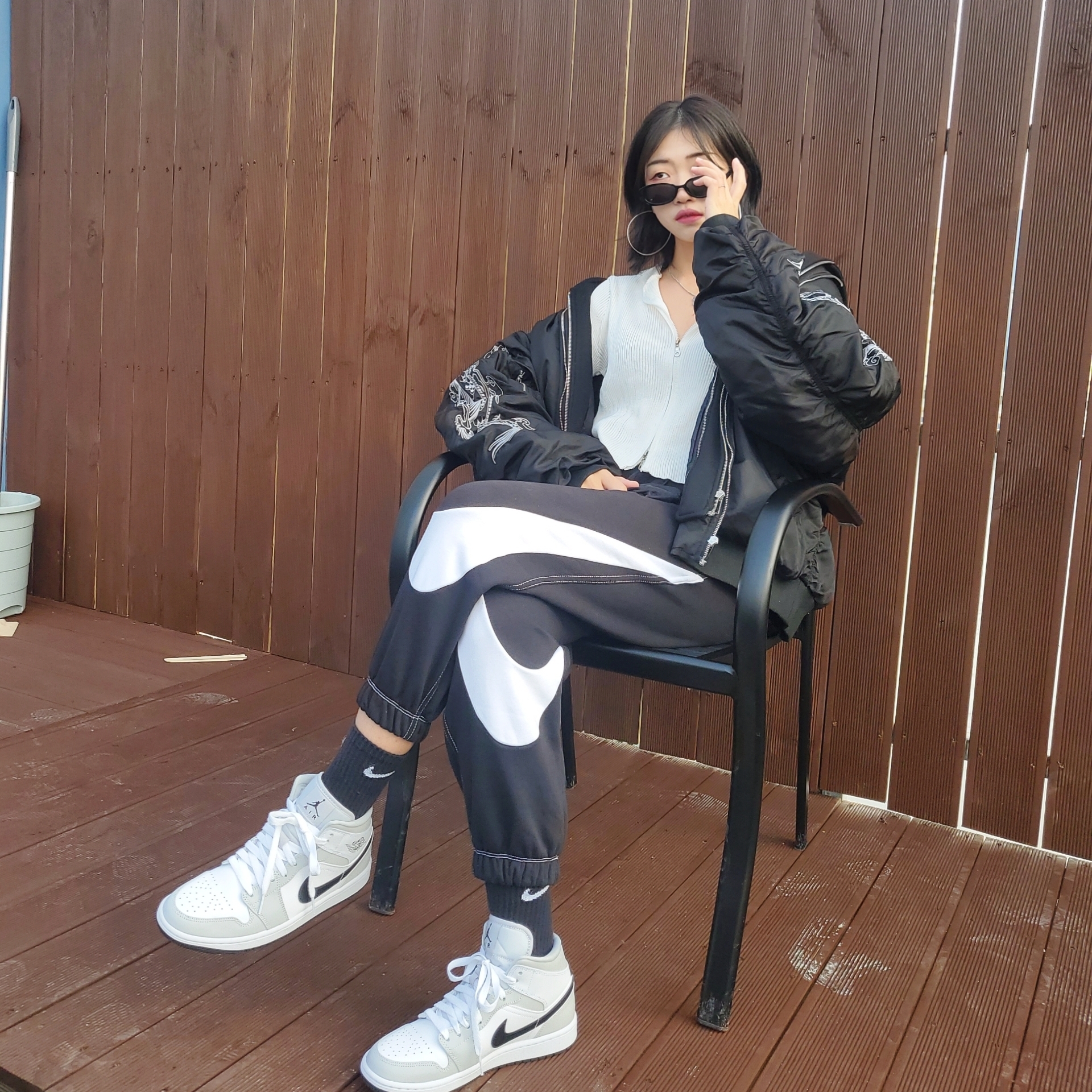 (W) Jordan 1 Mid Grey Fog 착용 스타일 - 1