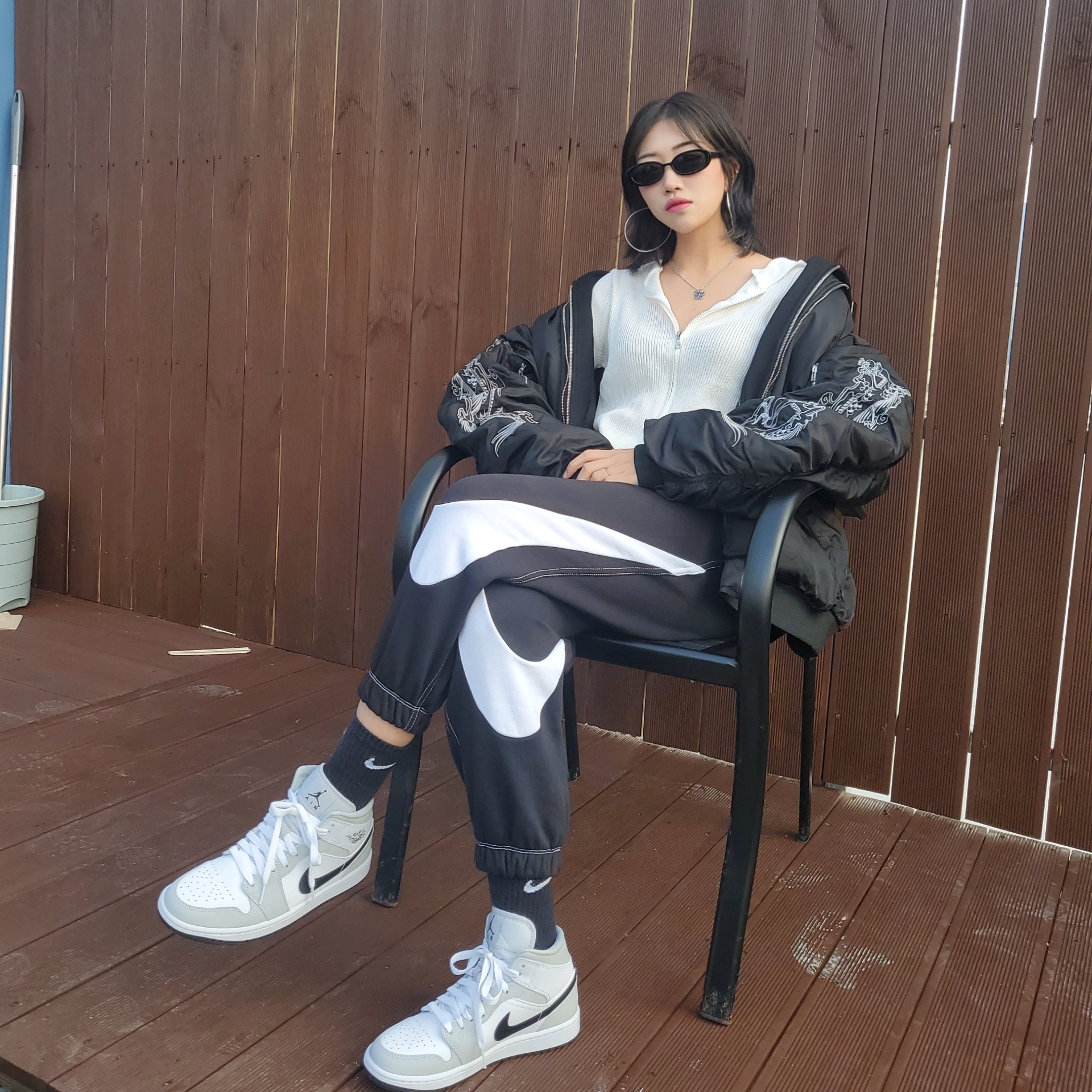 (W) Jordan 1 Mid Grey Fog 착용 스타일 - 2