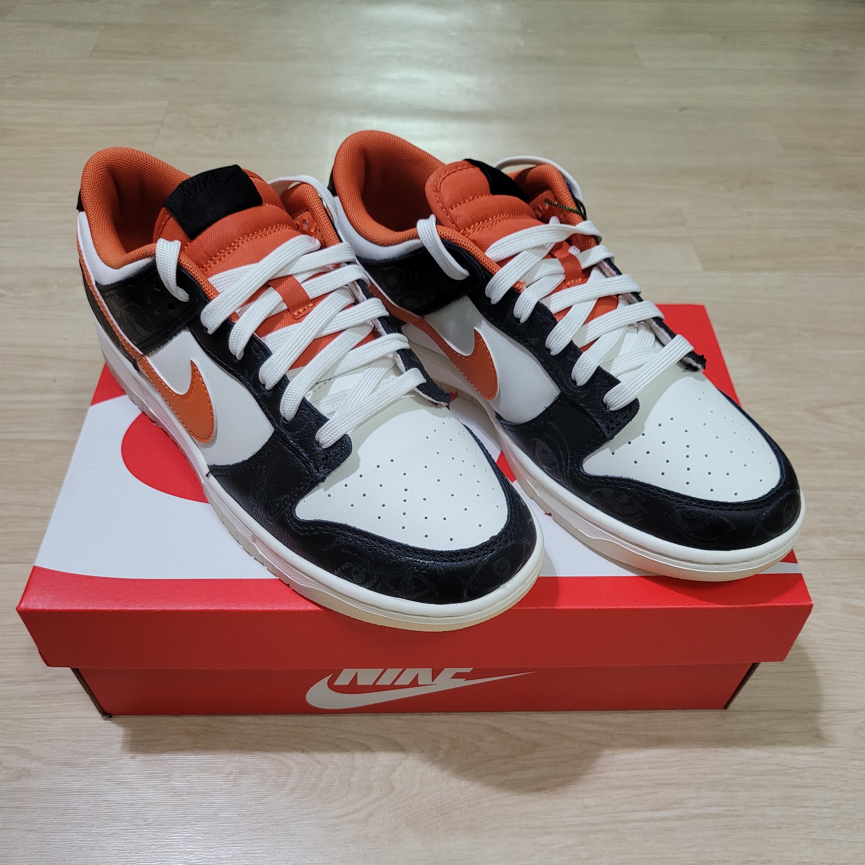 Nike Dunk Low Retro PRM Halloween 착용 스타일 - 1