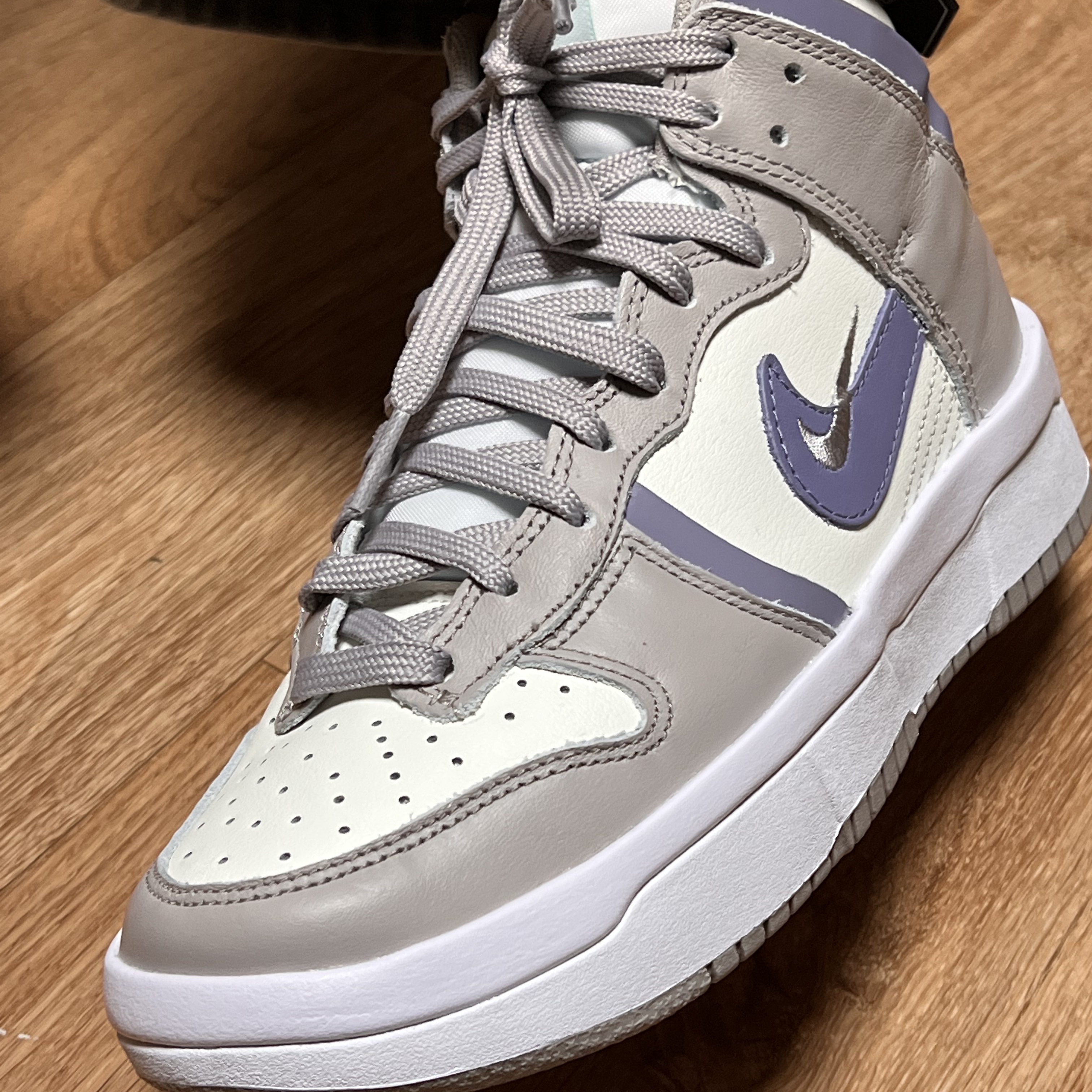 (W) Nike Dunk High Up Iron Purple 착용 스타일 - 2