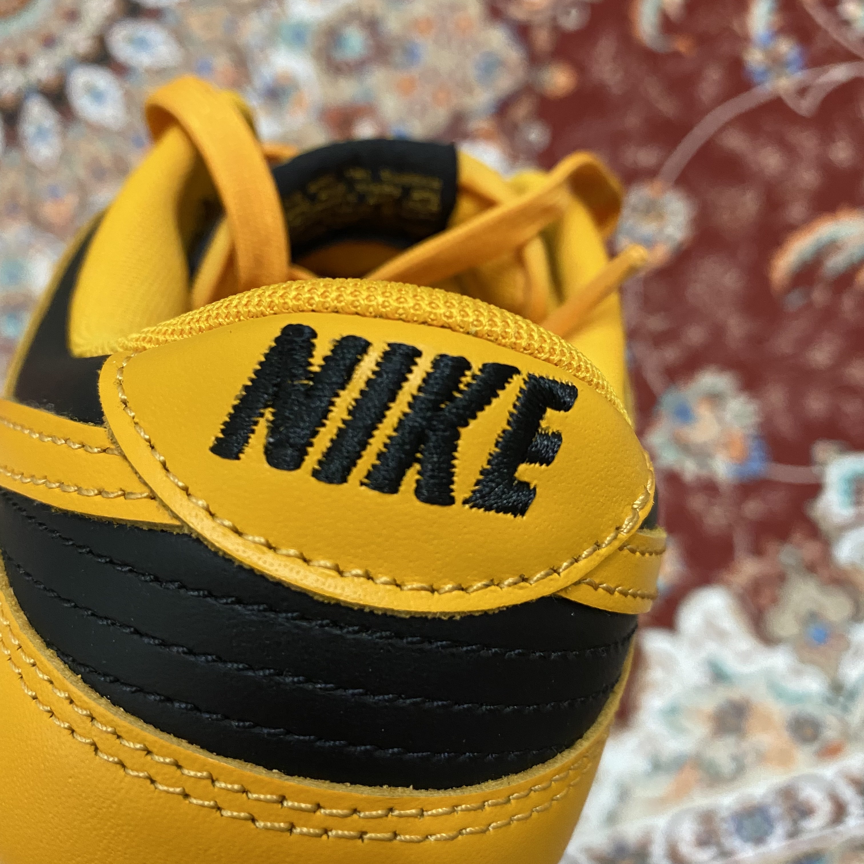 Nike Dunk Low Retro Championship Goldenrod 착용 스타일 - 5