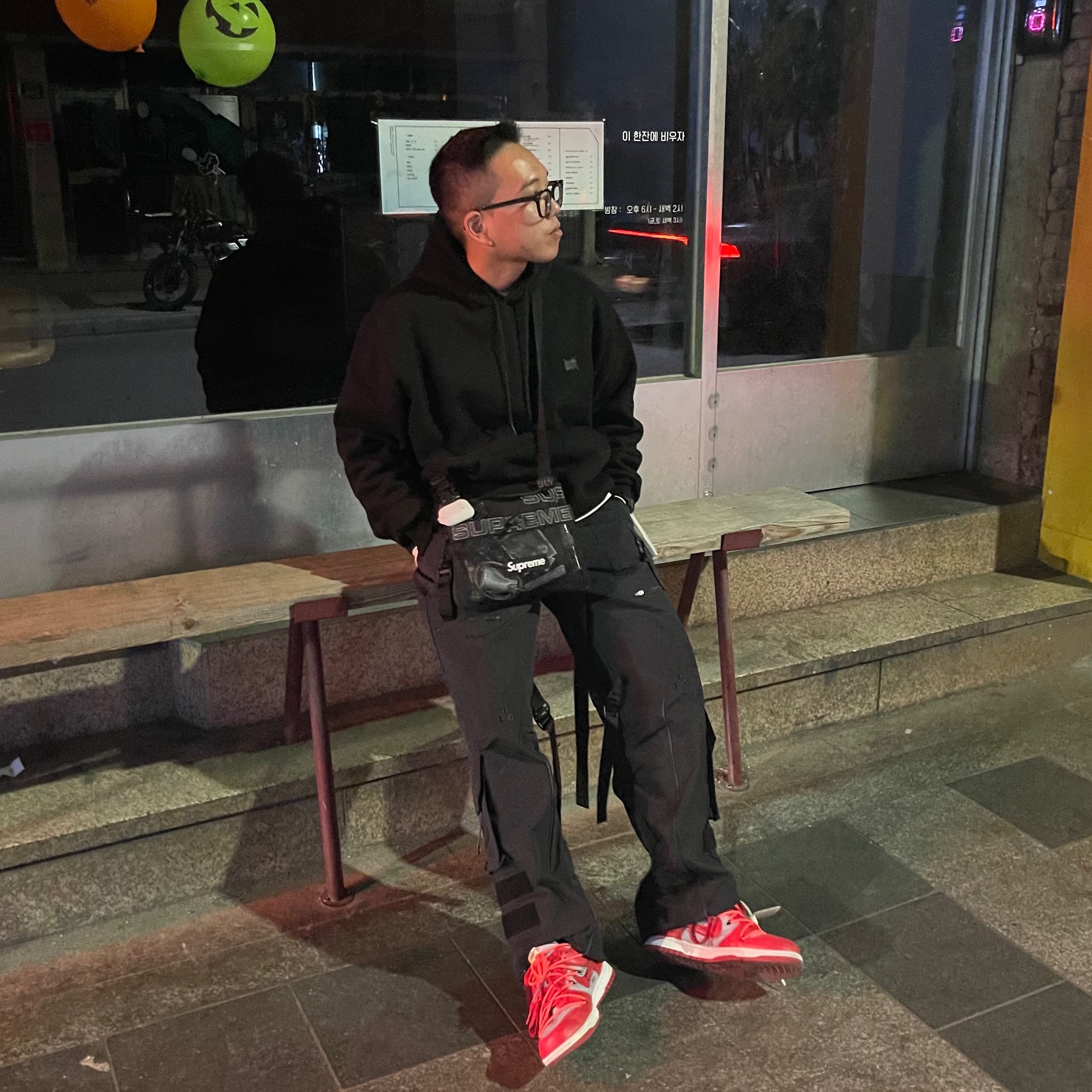 Nike x Off-White Dunk Low University Red 착용 스타일