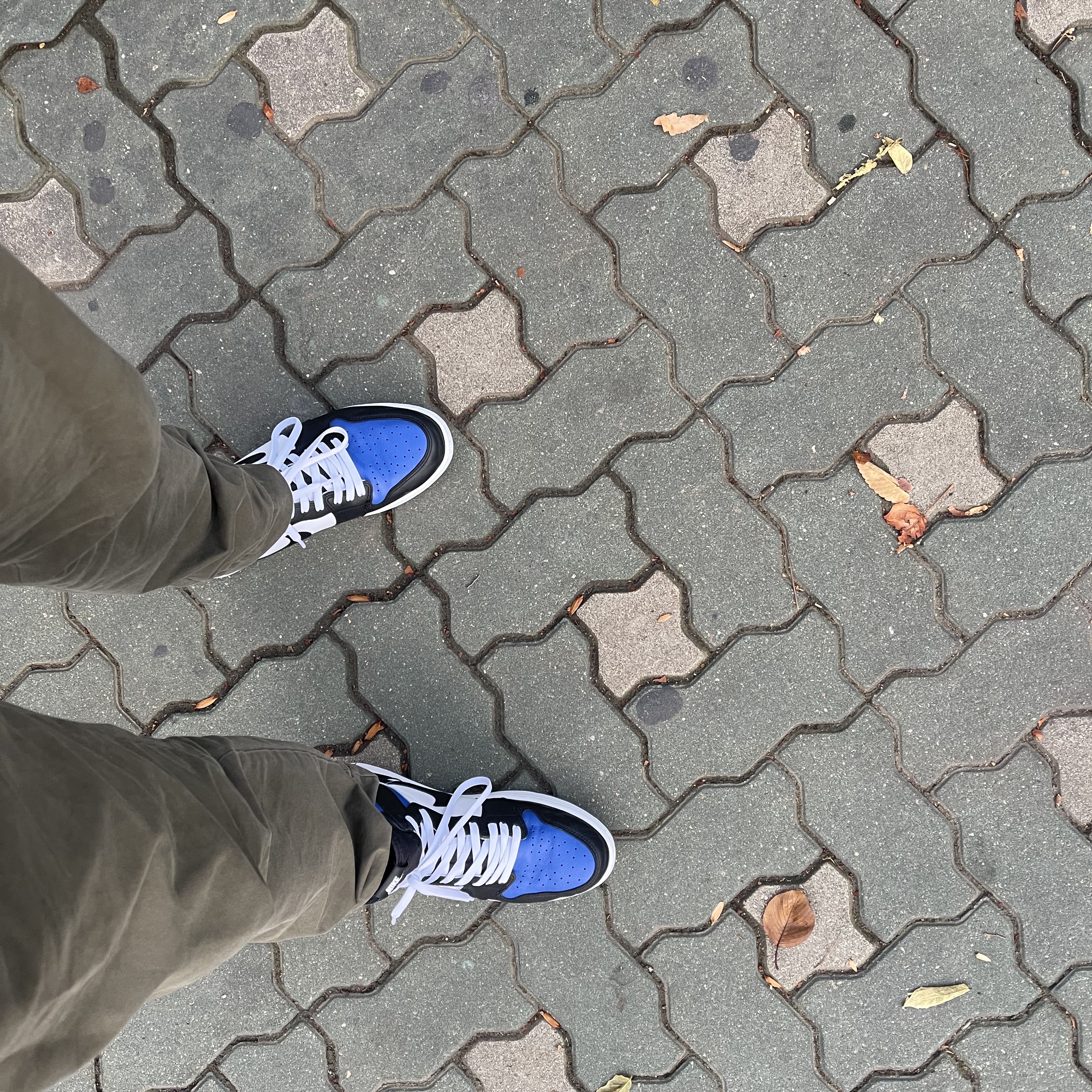 Jordan 1 Retro High OG Royal Toe 착용 스타일